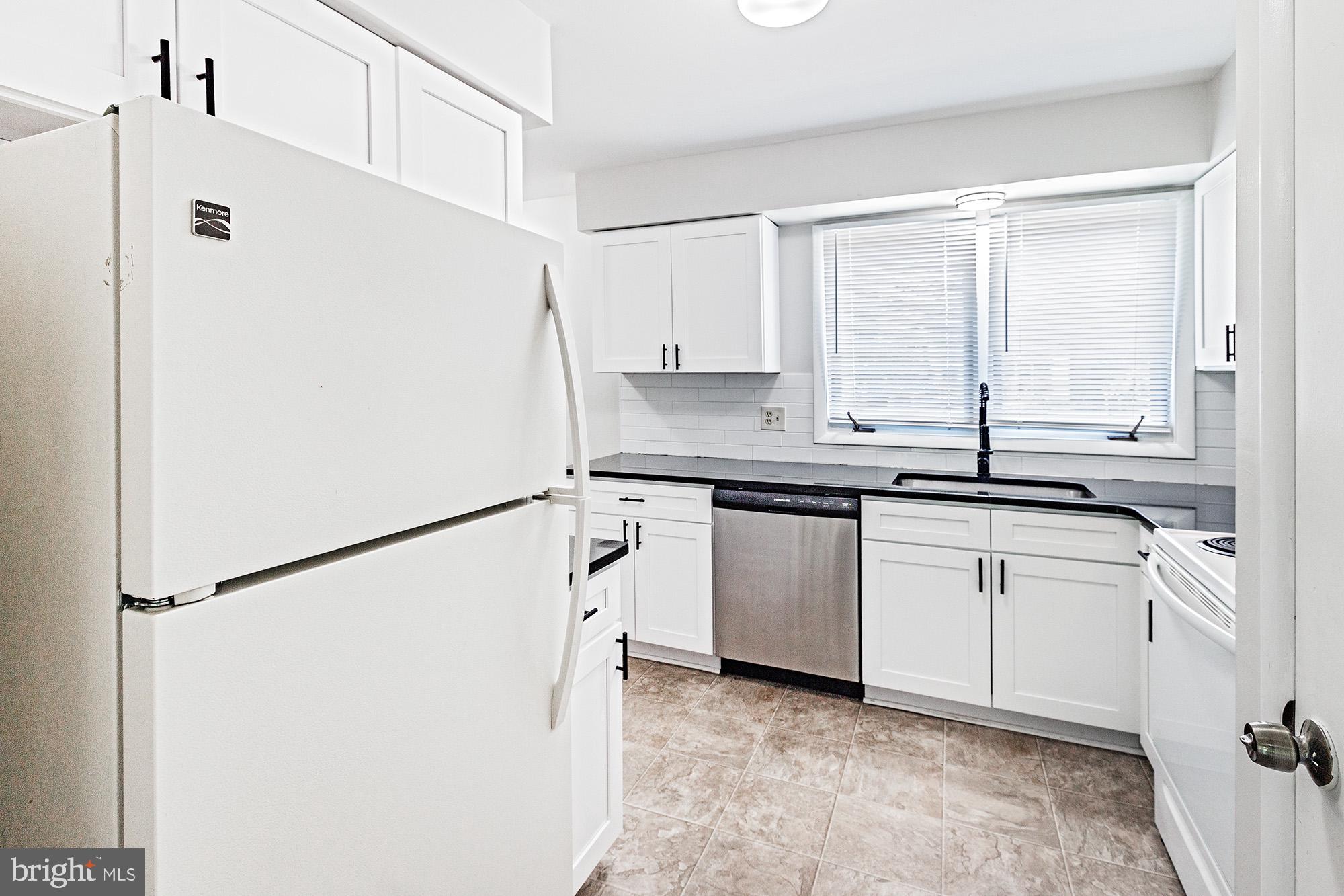 33 FOXTAIL COURT