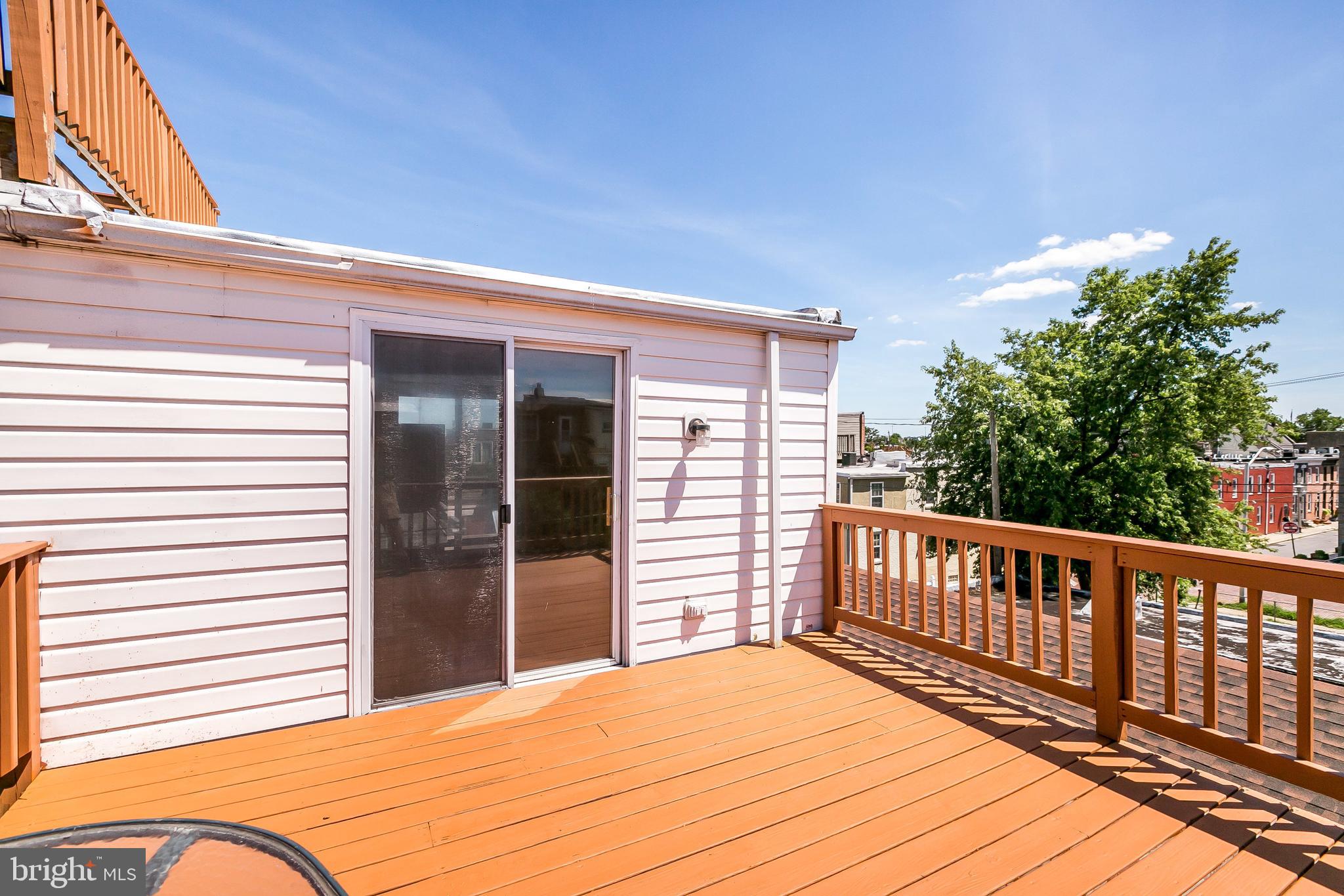 LOCUST POINT - Residential