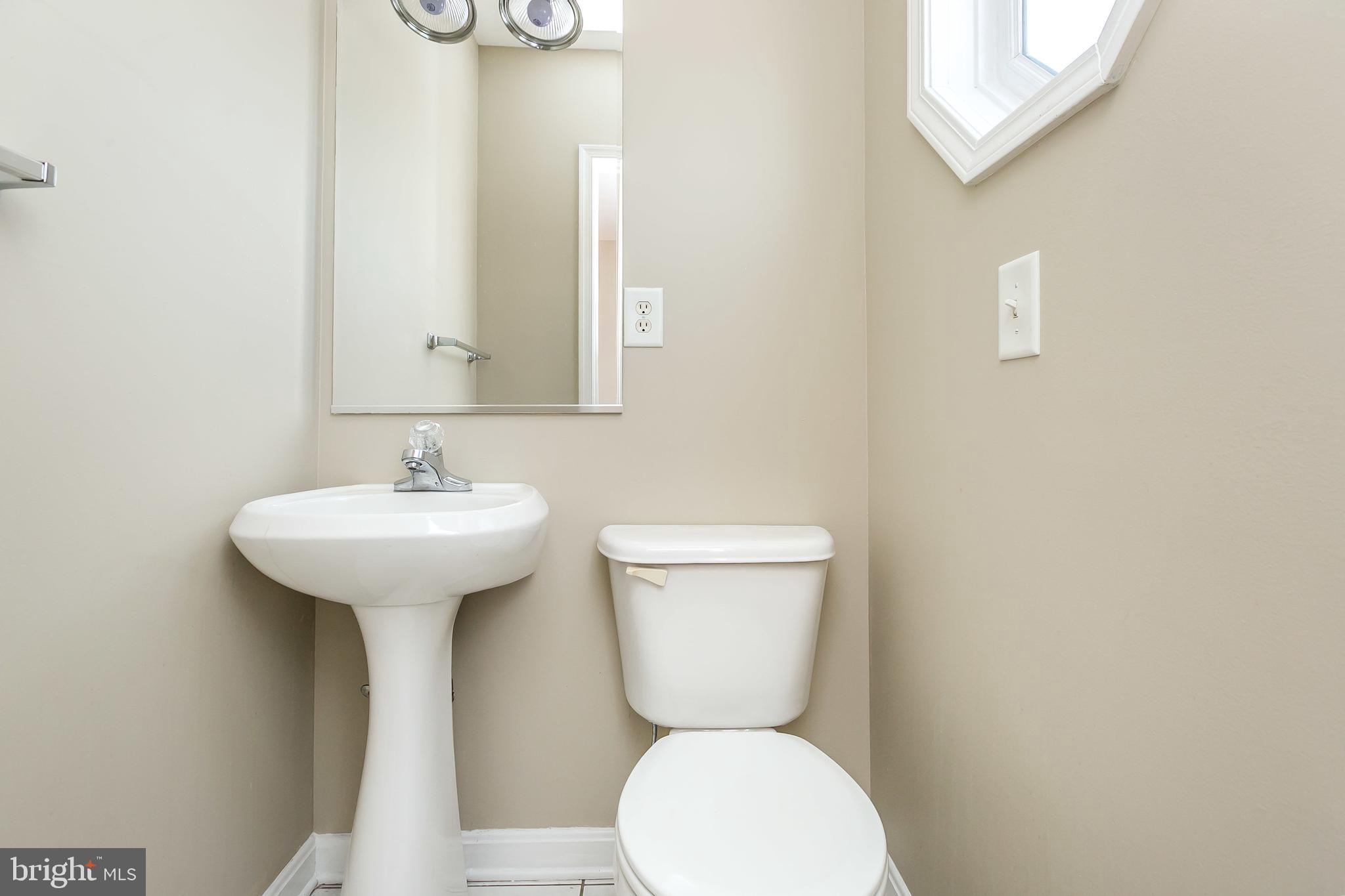 LOCUST POINT - Residential