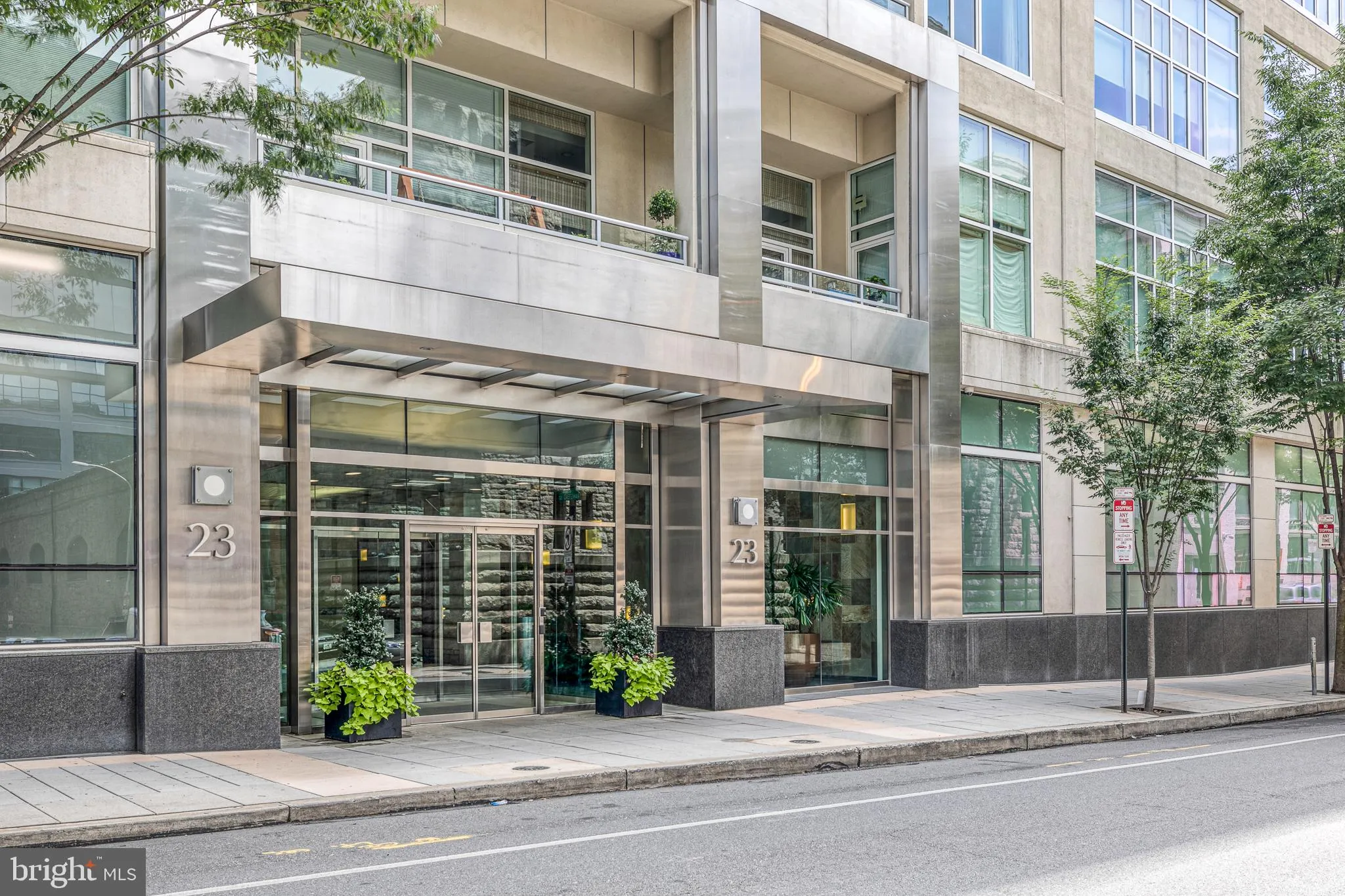 Philadelphia, Pennsylvania 19103, United States, 1 Bedroom Bedrooms, ,1 BathroomBathrooms,Residential,Pending,129283