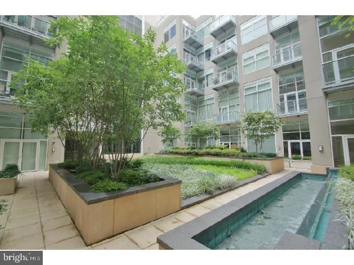 Philadelphia, Pennsylvania 19103, United States, 1 Bedroom Bedrooms, ,1 BathroomBathrooms,Residential,Pending,129283