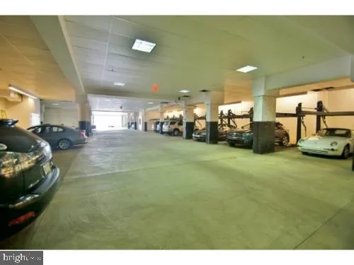 Philadelphia, Pennsylvania 19103, United States, 1 Bedroom Bedrooms, ,1 BathroomBathrooms,Residential,Pending,129283