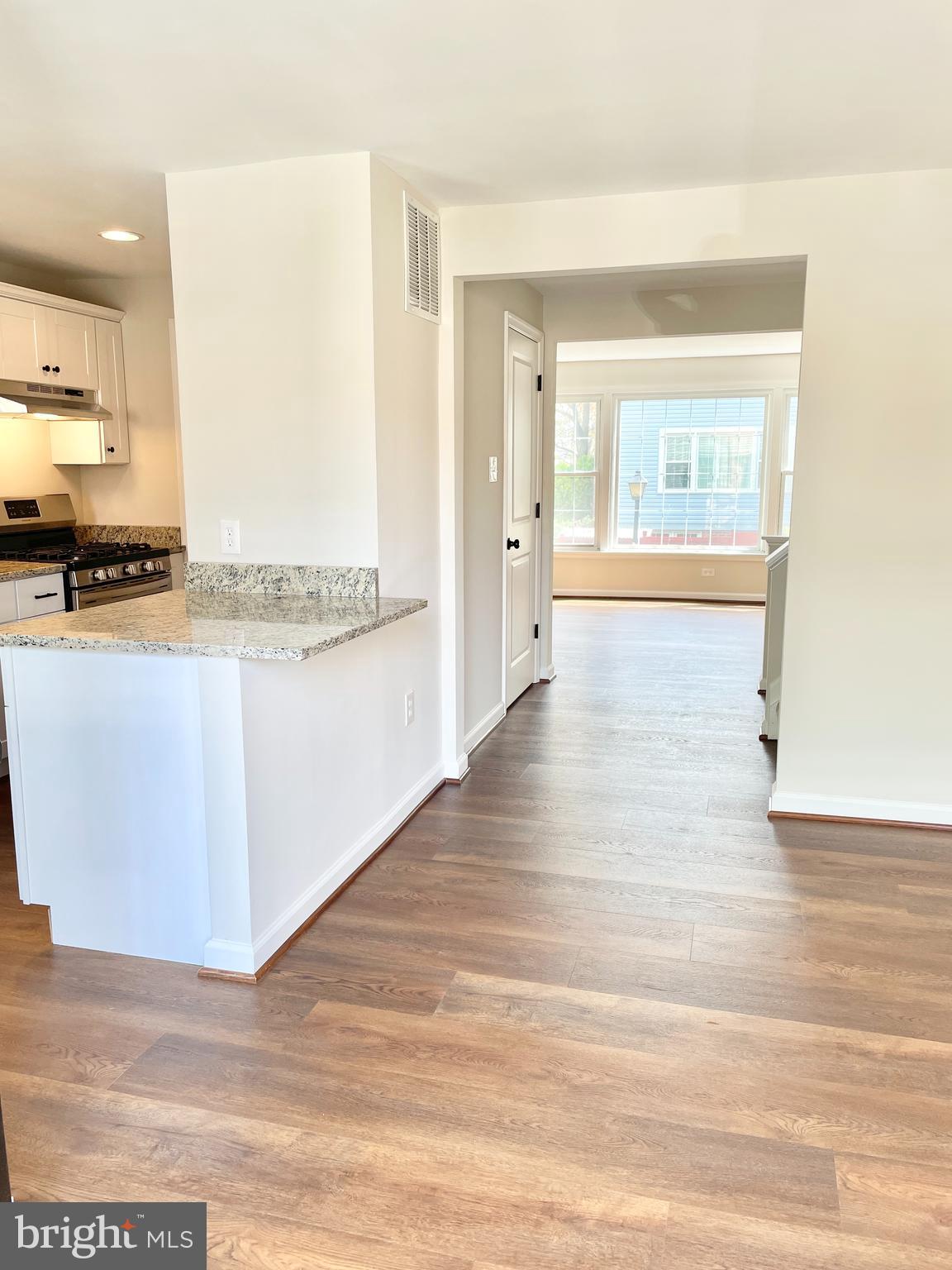 GREENWICH HILL - Residential