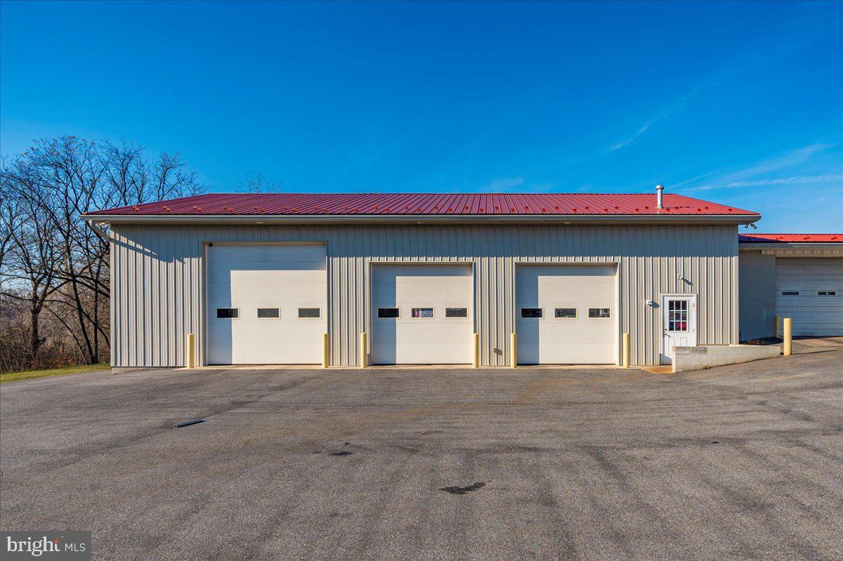 CHAMBERSBURG - Commercial Sale