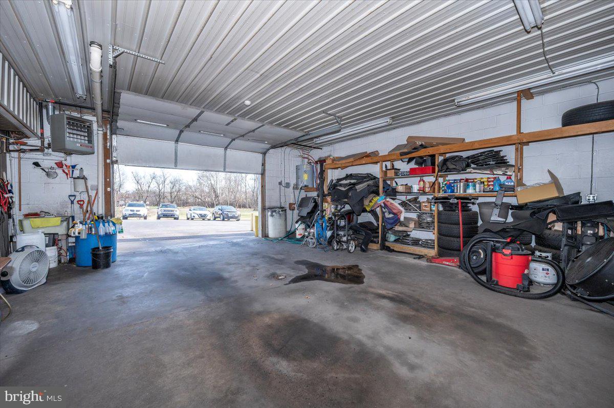 CHAMBERSBURG - Commercial Sale