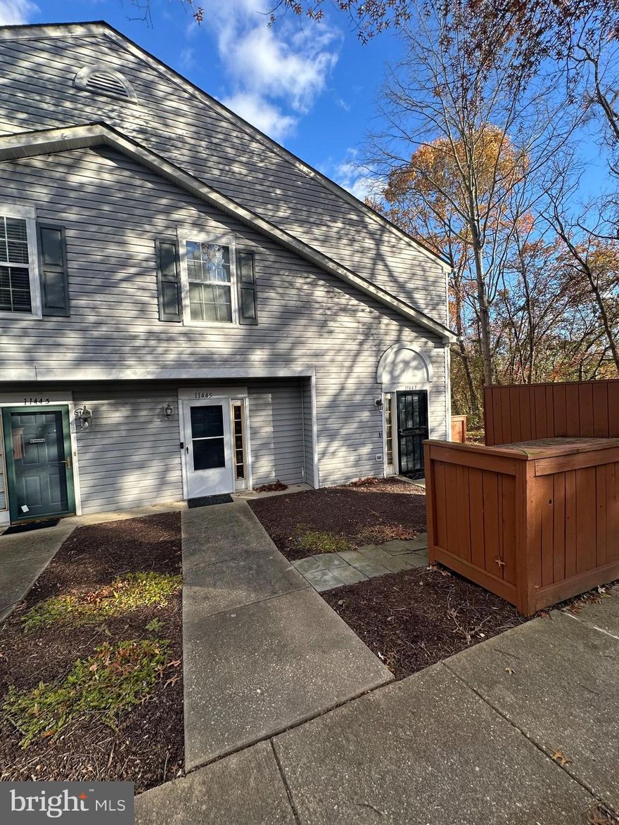 nice one level 2BR/2BA condo/townhome for rent*features stainless steel appliances*eat in kitchen w/ ceramic flooring*hardwood in the living room/hallways*wood burning fireplace*master bedroom w full bath and walk-in closet*washer/dryer*private patio that backs to the woods*small pets allowed under 25lbs/pet rent $50 per month per pet max two*community pool/tennis & basketball courts/walking trails*tenant pays electric and water*all applications are done online through RentSpree and the application fee is $39.99 per person 18 and older*we only process one application at a time*first come first serve*qualifying annual income is 72k*minimum transunion credit score of 600 required*must have good rental history*agents check the documents section for more on criteria and share with your client BEFORE they apply*no sign unseen applications are permitted*agents simply show the property, if your client is interested, check queue position with the L/A, If no one is being processed, a link will be sent to your client to apply*available for immediate occupancy in as little as 7 days but no later than a January 1, 2026 move in date at this time*text L/A with questions