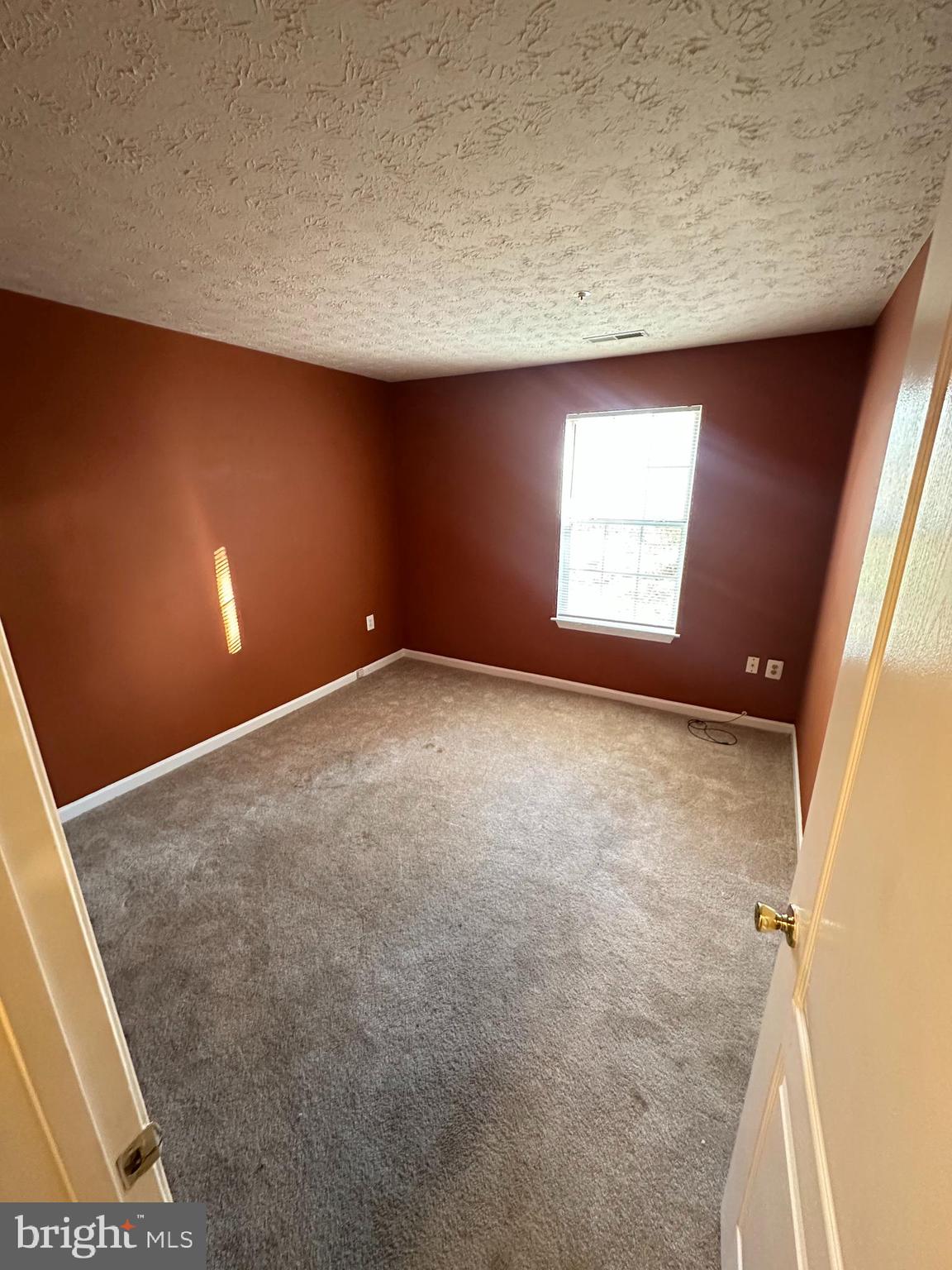 GLENSFORD CONDO - Residential Lease