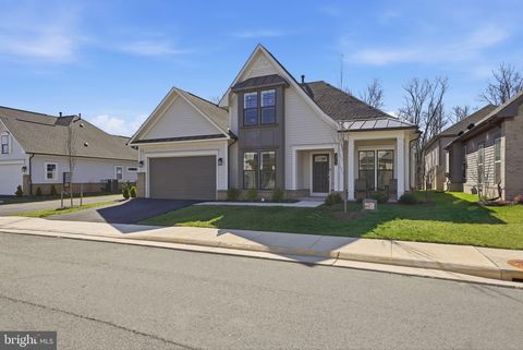 Townhouse For Sale - 43059 Greeley Square<br/> ASHBURN, VA 20148