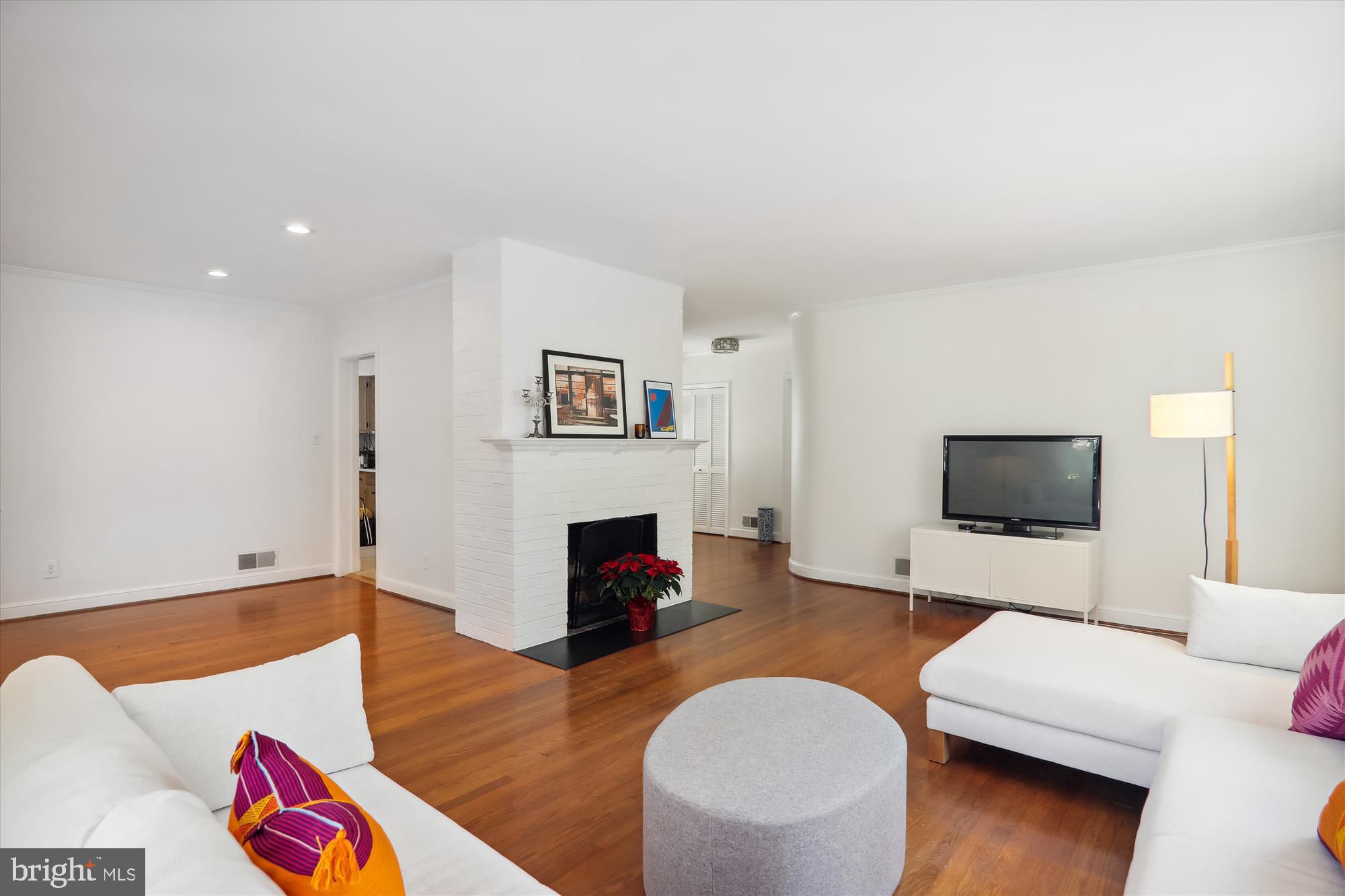 SOMERSET HEIGHTS - Residential Lease