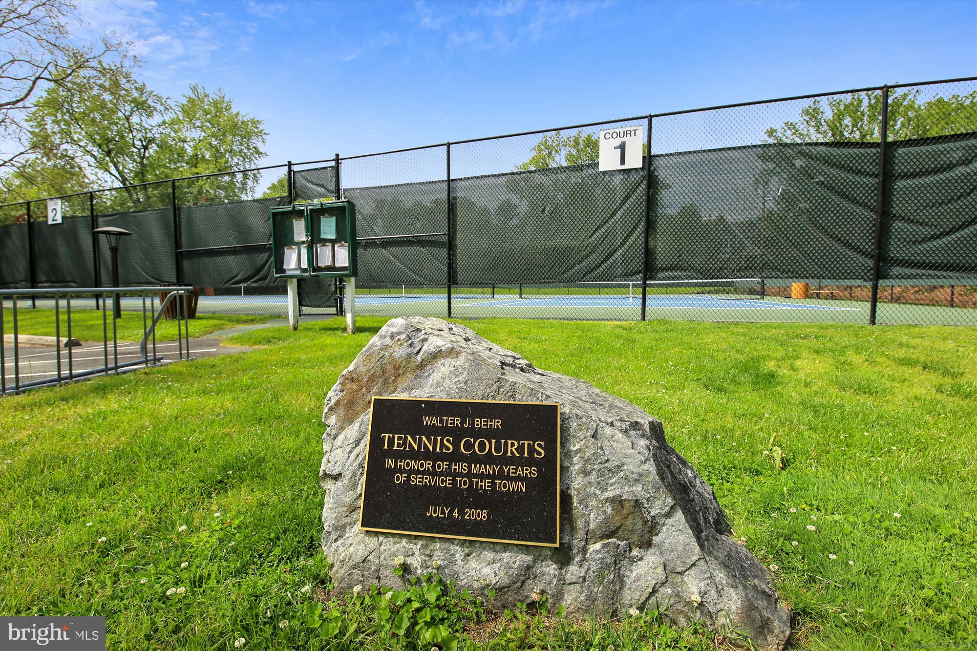 SOMERSET HEIGHTS - Residential Lease