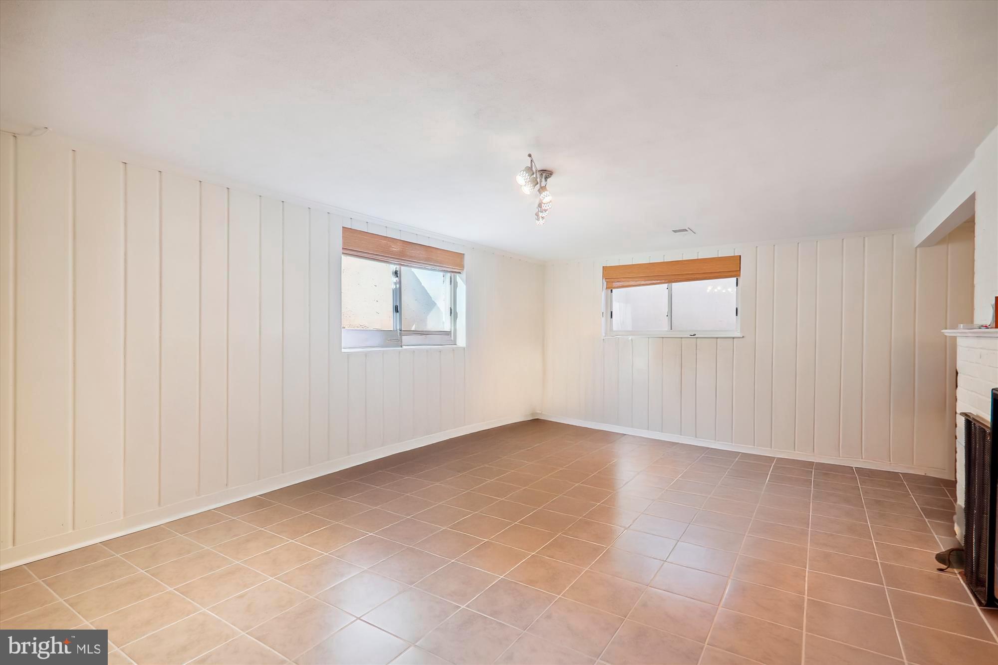 SOMERSET HEIGHTS - Residential Lease