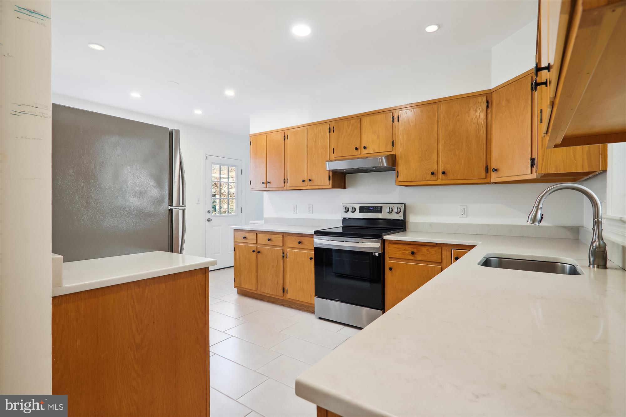 SOMERSET HEIGHTS - Residential Lease