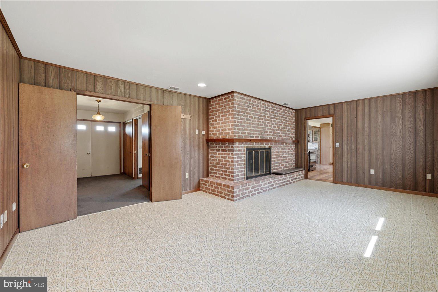 FREDERICK COUNTY - Residential