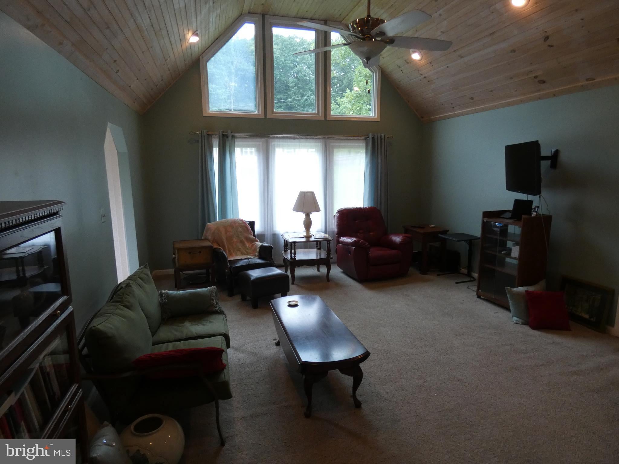 1000 COLUMBUS DRIVE