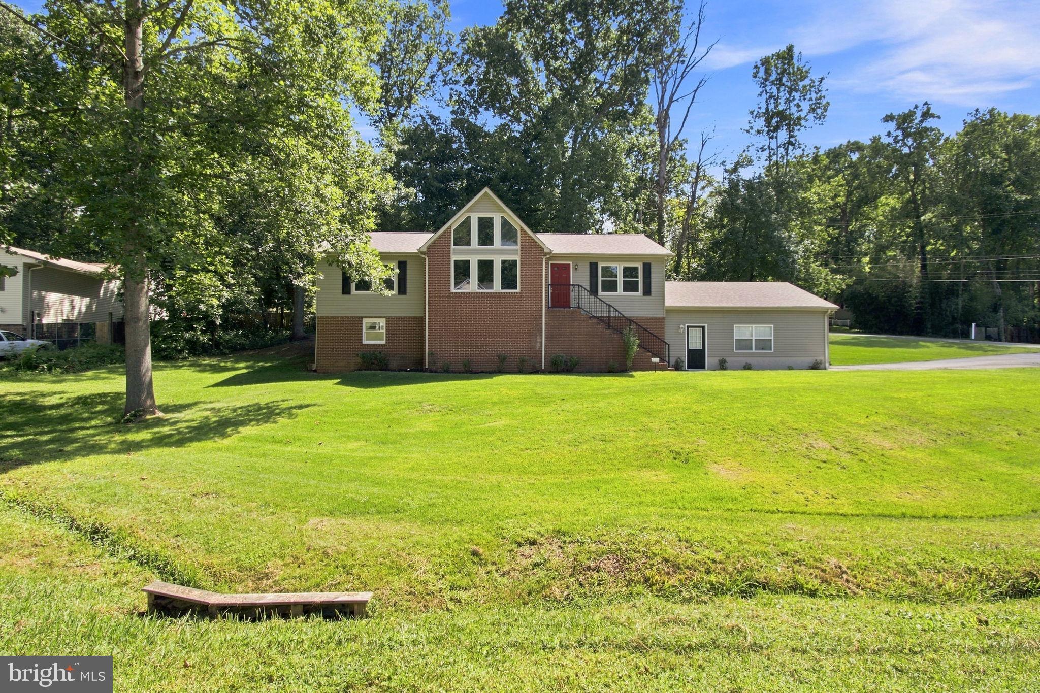 1000 COLUMBUS DRIVE