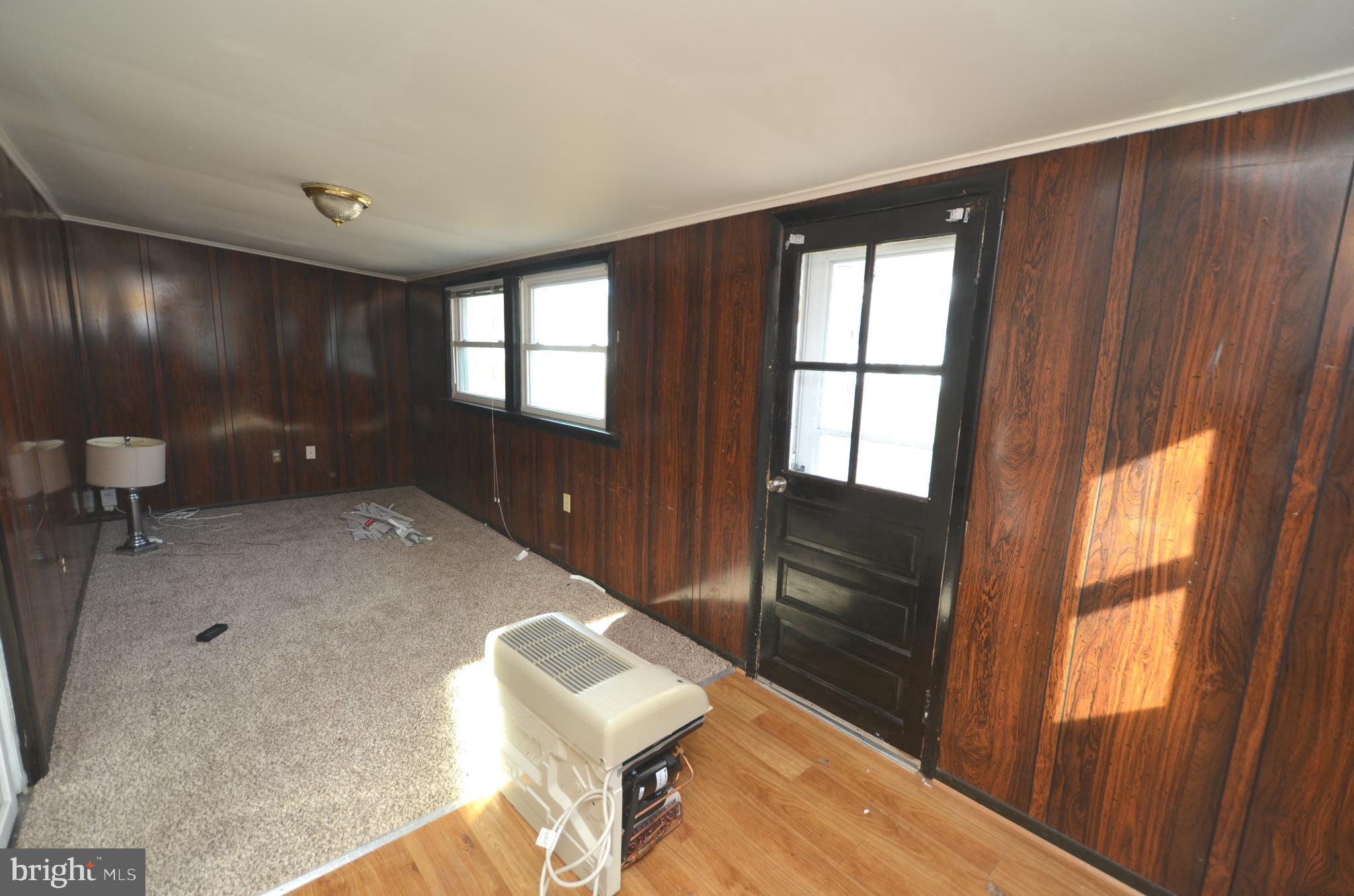 CEDARHURST ON THE BAY - Residential