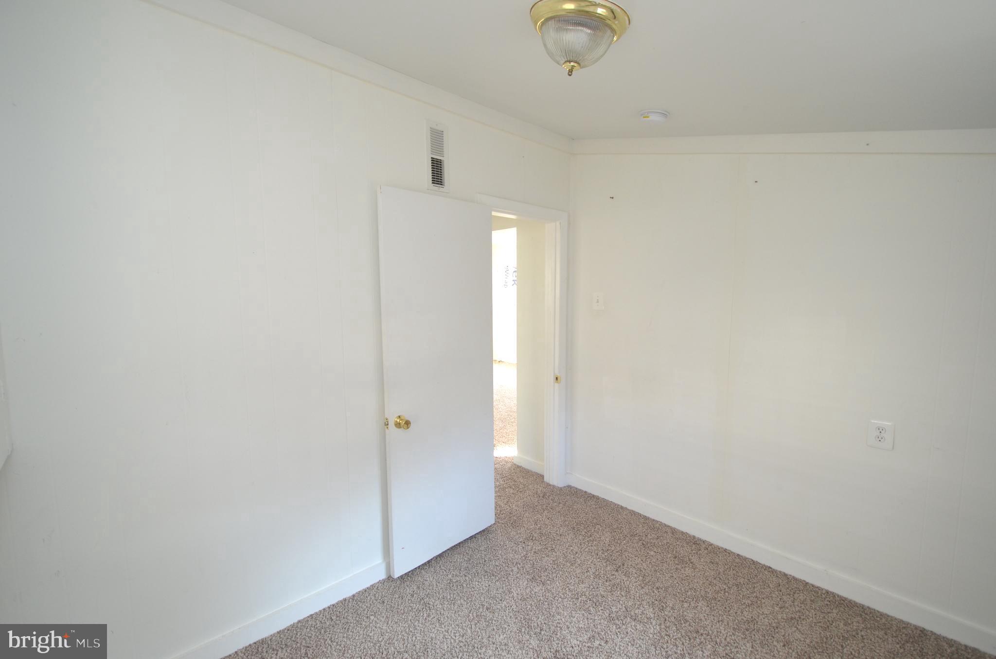 CEDARHURST ON THE BAY - Residential