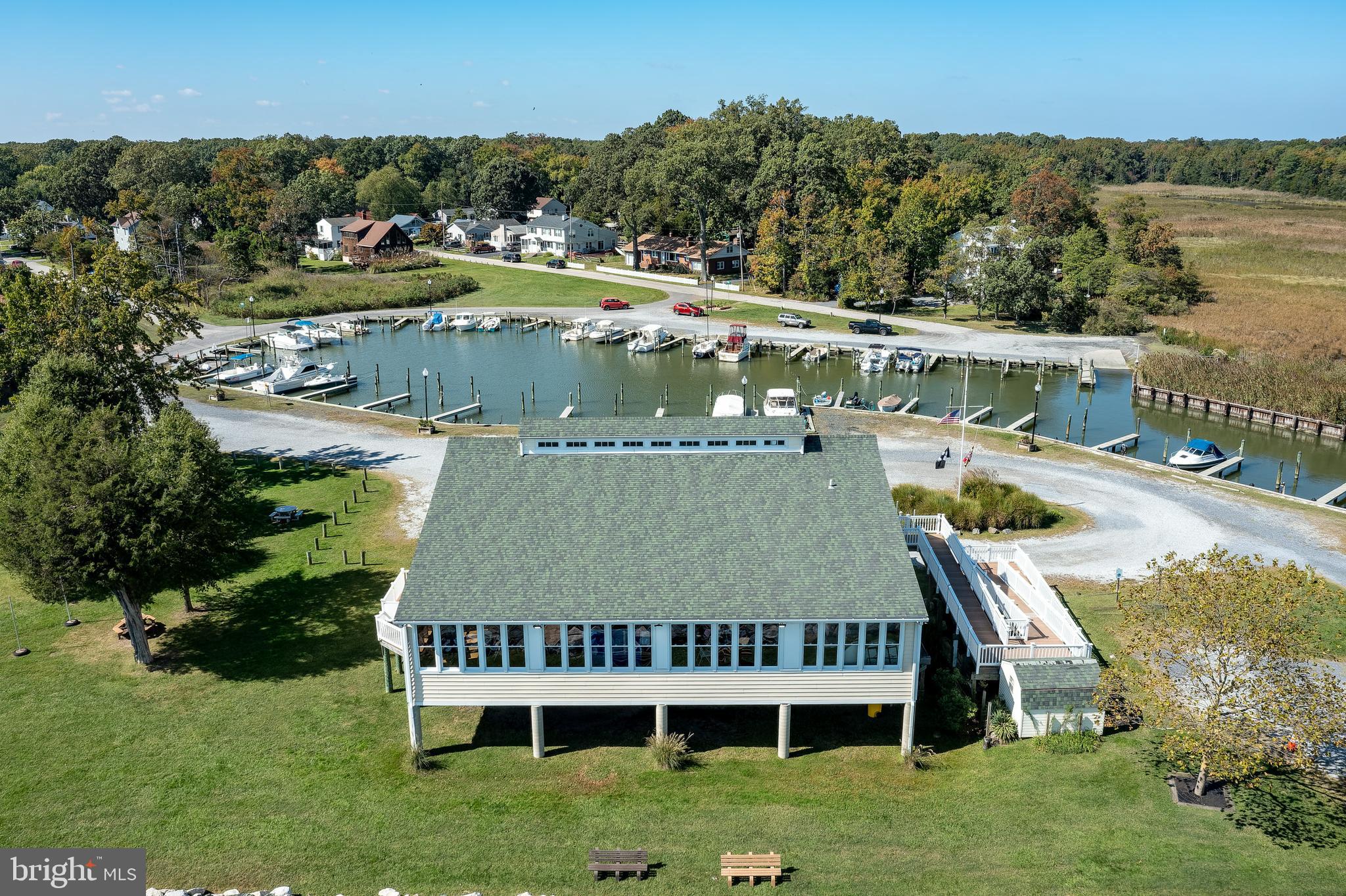 CEDARHURST ON THE BAY - Residential