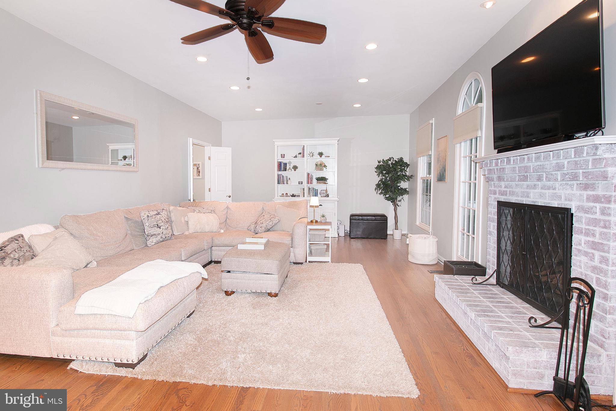 POPLAR TREE ESTATES - Residential