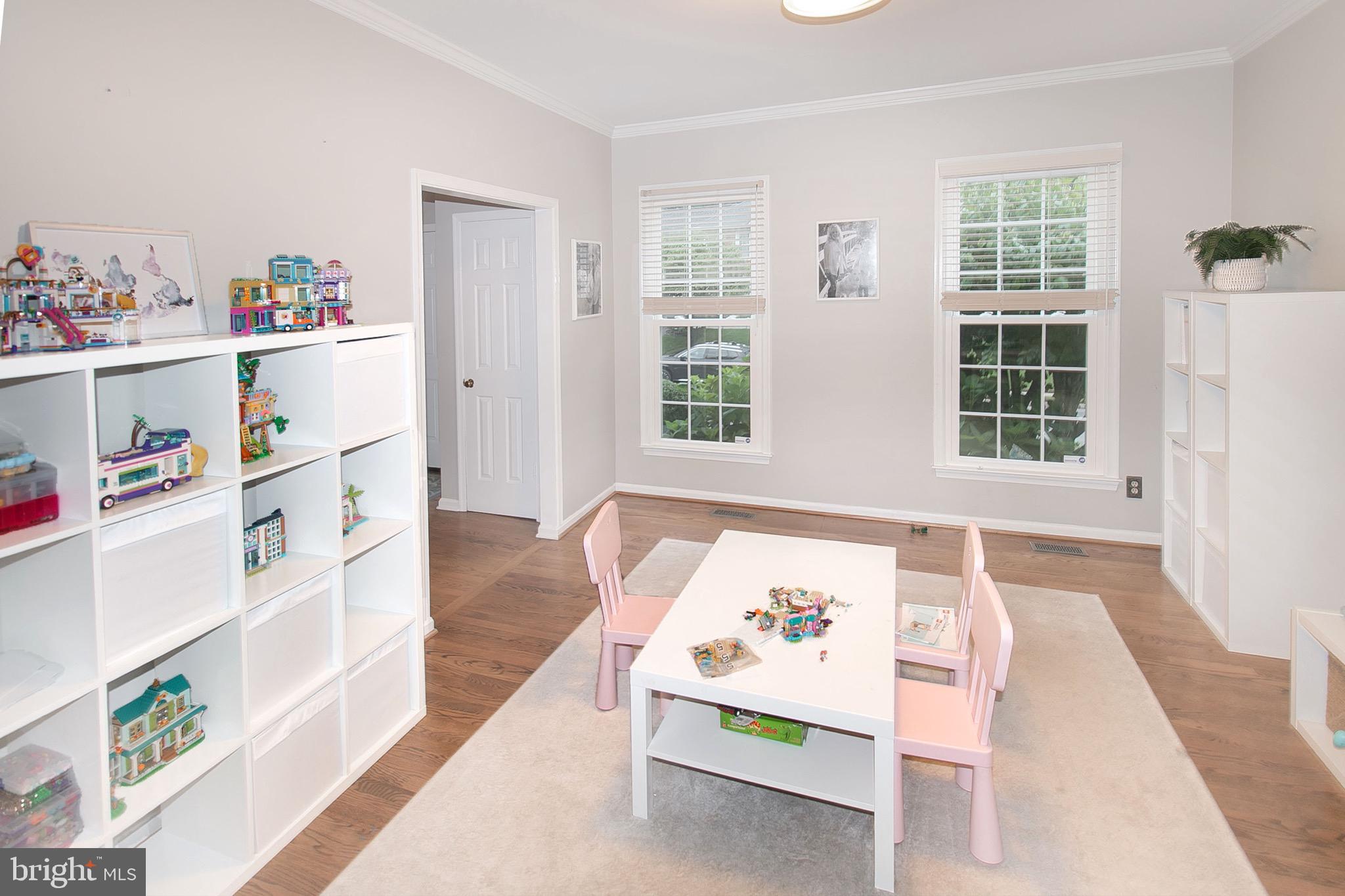 POPLAR TREE ESTATES - Residential