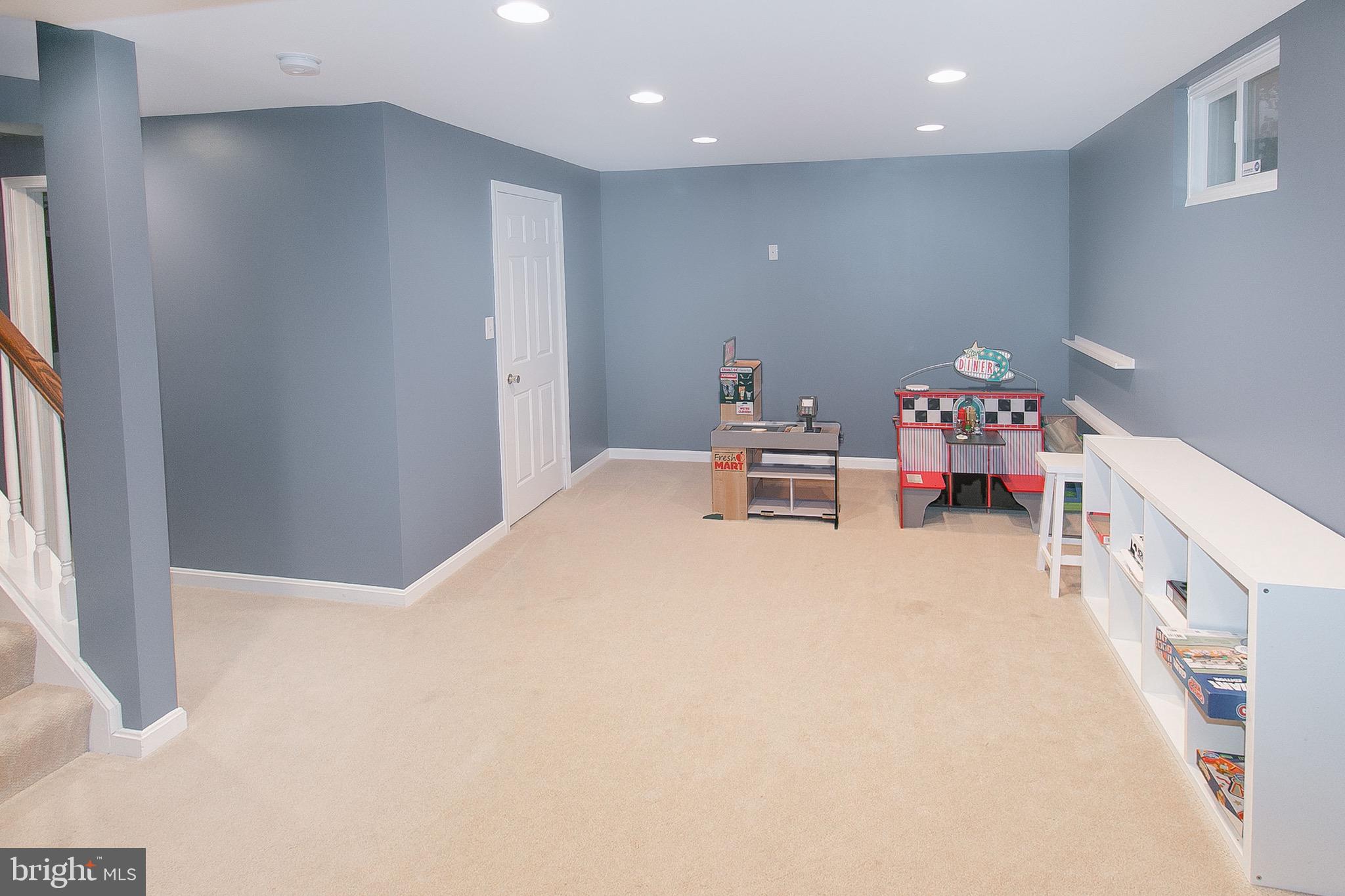 POPLAR TREE ESTATES - Residential