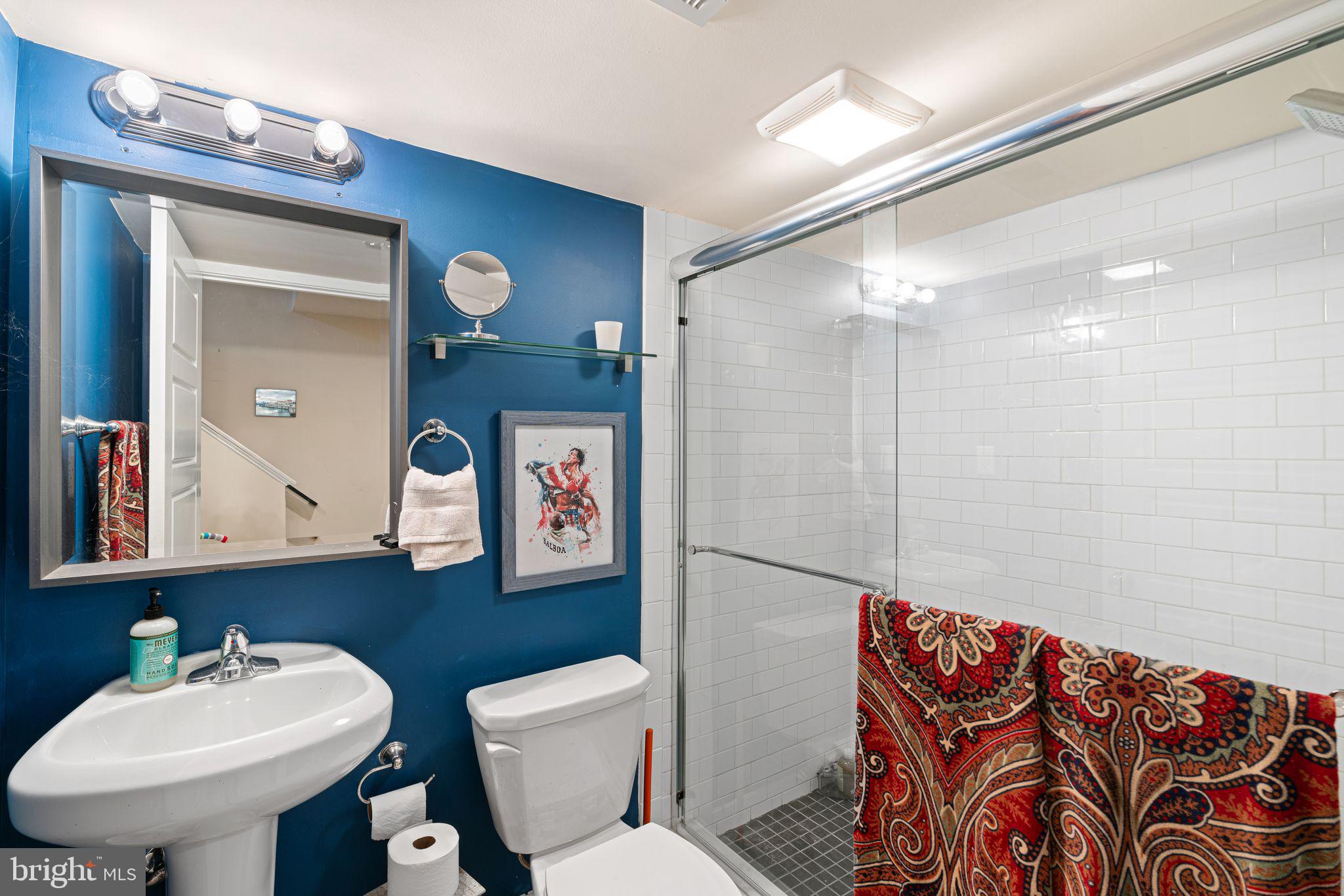 POINT BREEZE - Residential