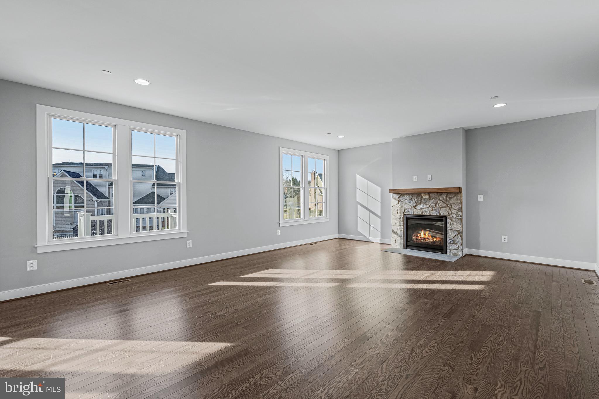 FALLING GREEN - Residential