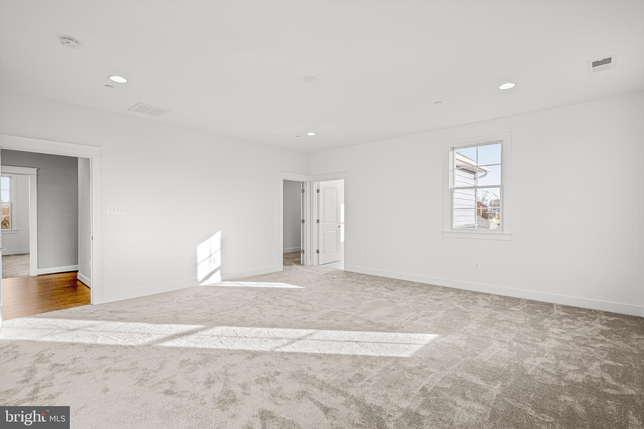 FALLING GREEN - Residential