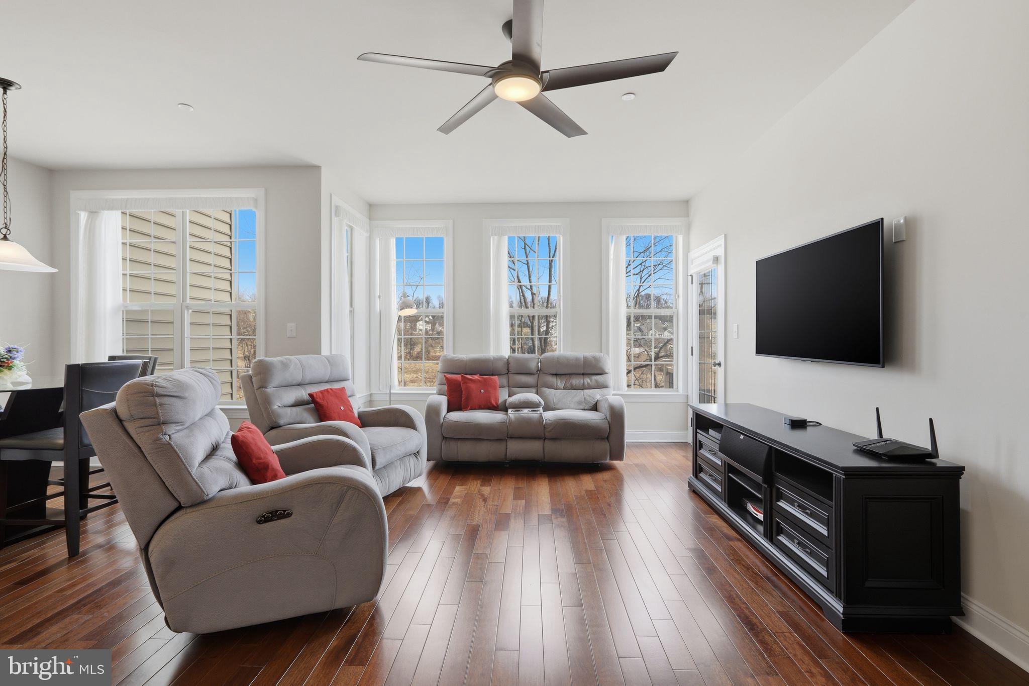 CREEKSIDEATBYERSSTAT - Residential