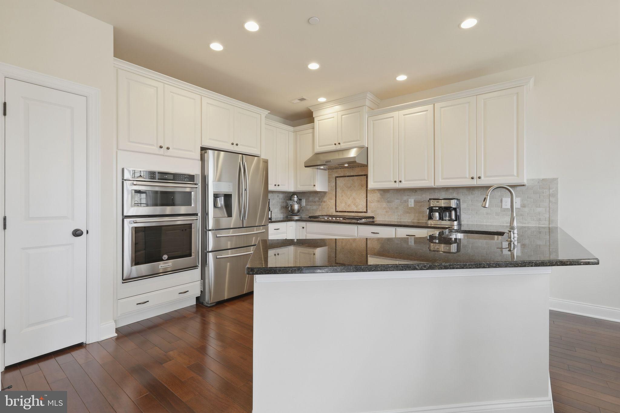 CREEKSIDEATBYERSSTAT - Residential