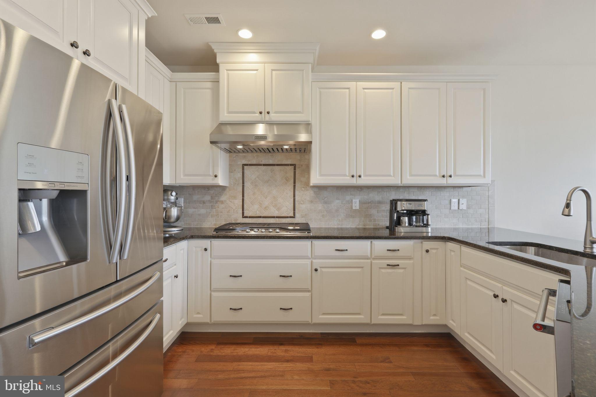 CREEKSIDEATBYERSSTAT - Residential