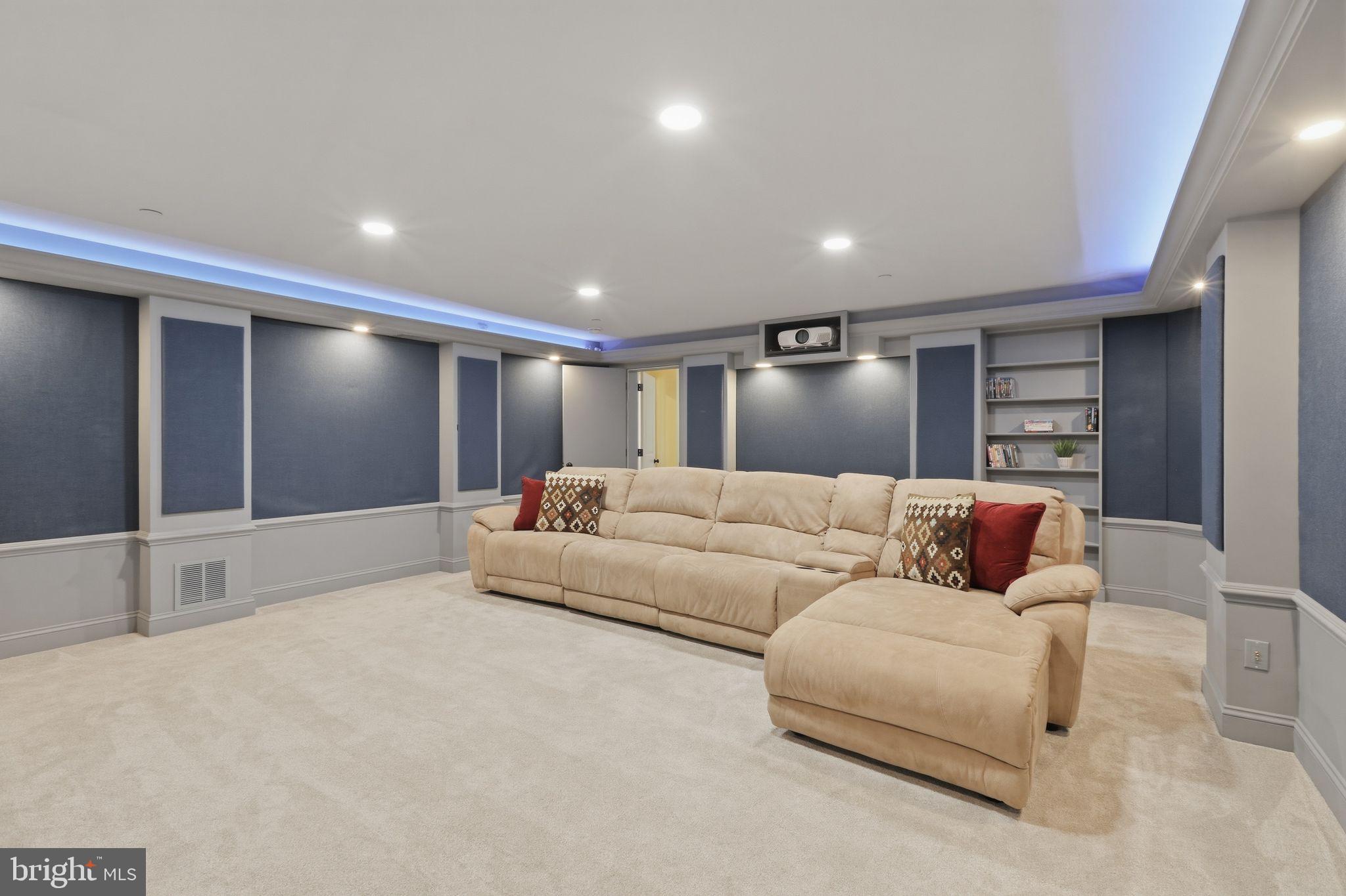 CREEKSIDEATBYERSSTAT - Residential