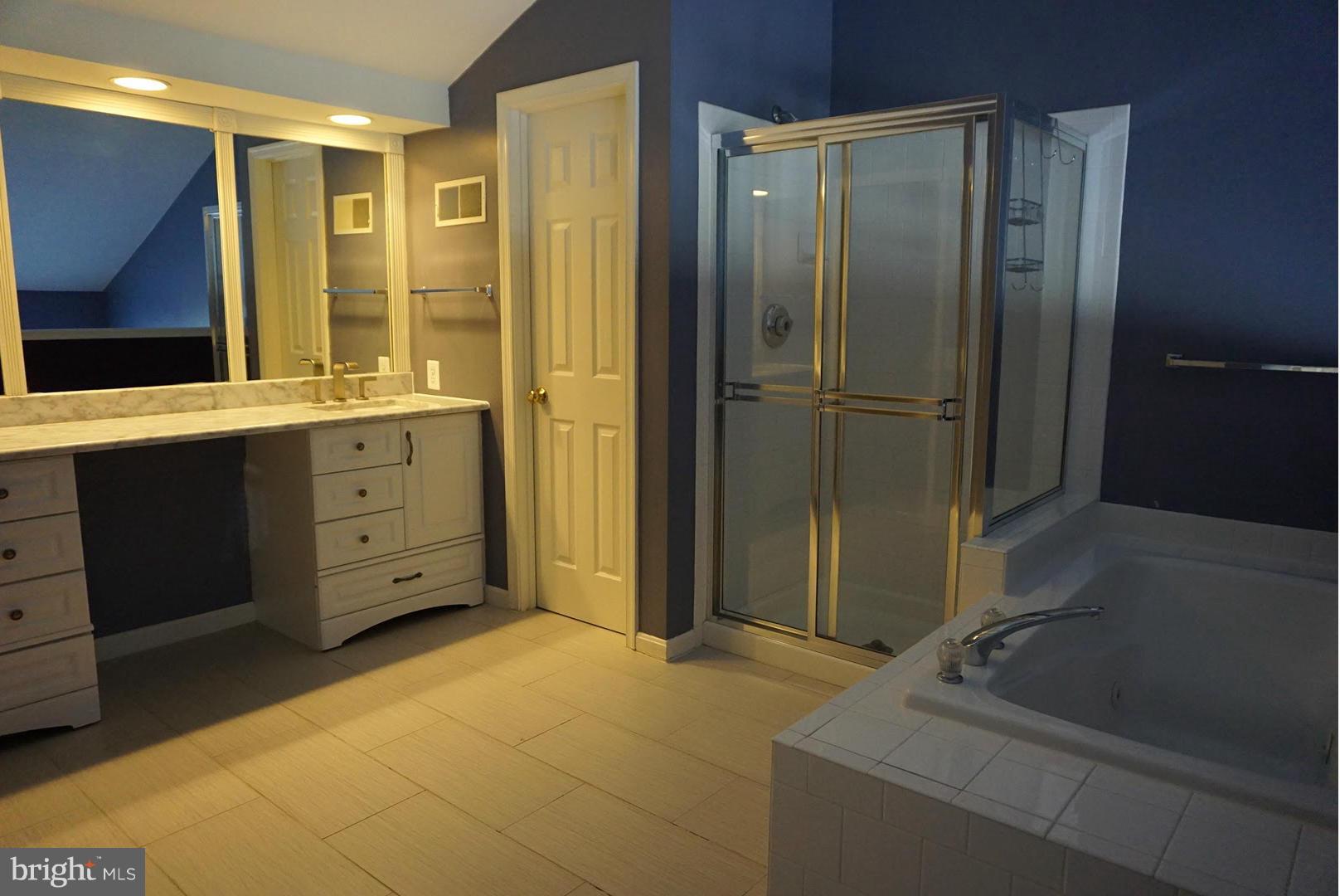 QUANTRELL MEWS - Residential Lease