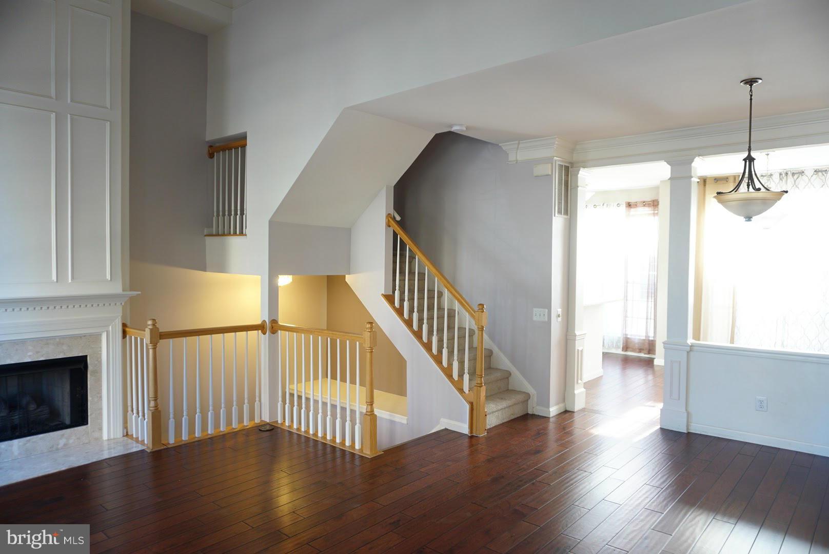 QUANTRELL MEWS - Residential Lease