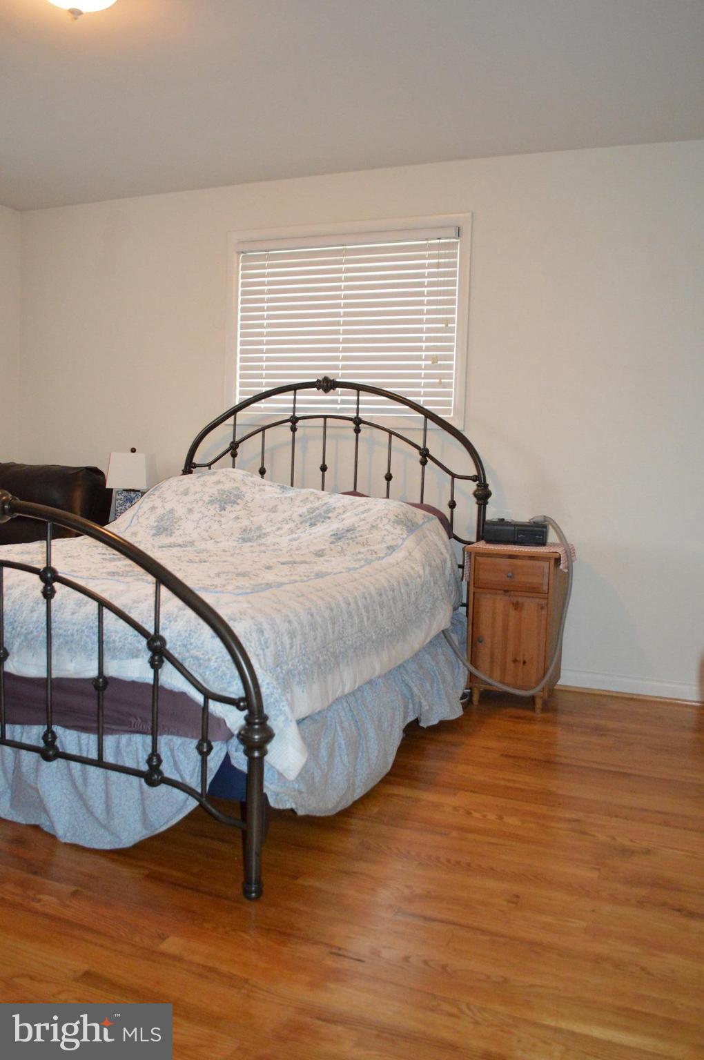 GLEN OAKS - Residential