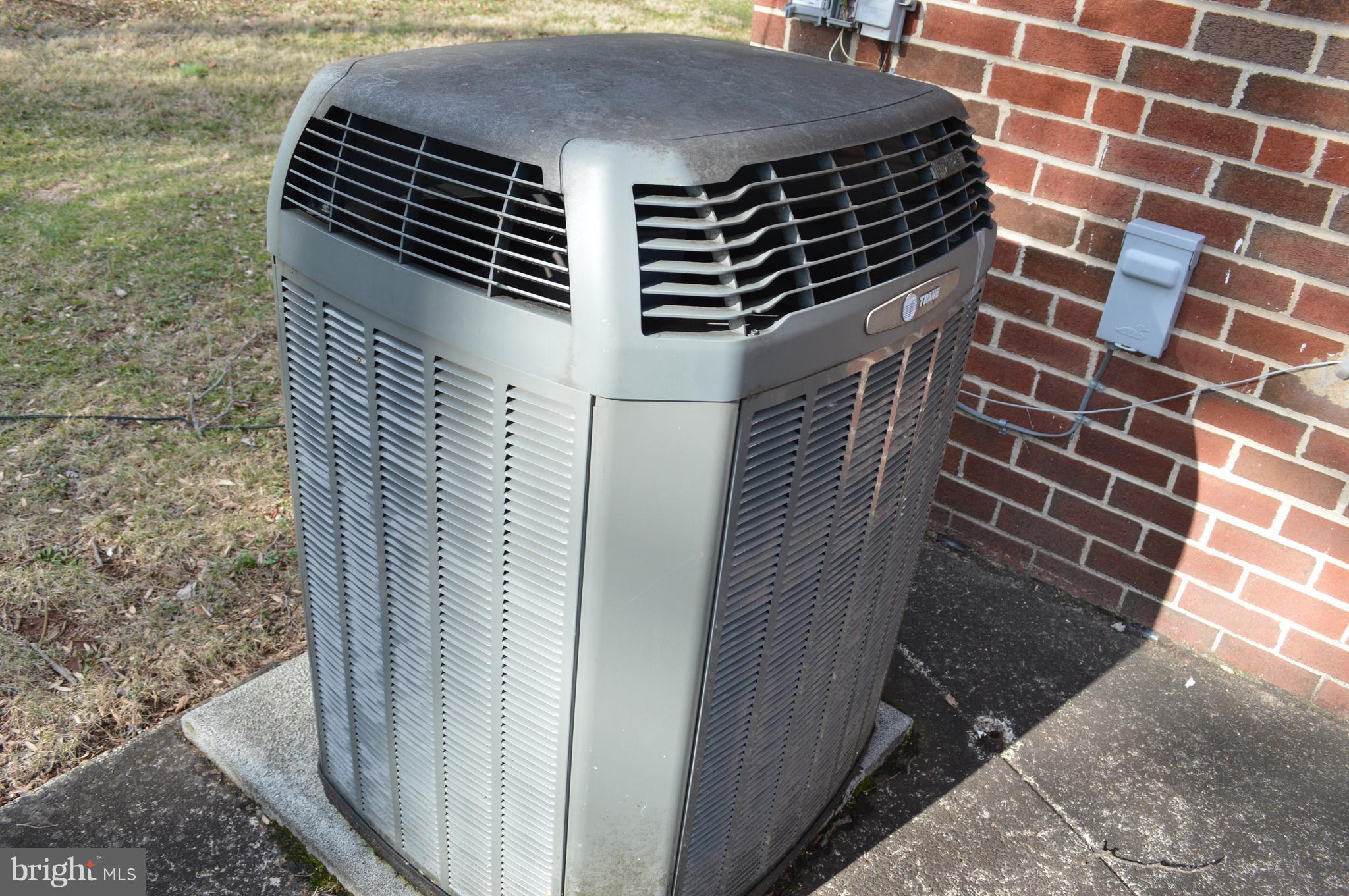 GLEN OAKS - Residential