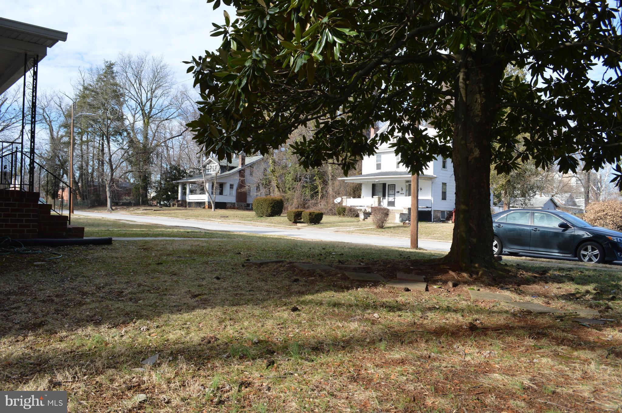 GLEN OAKS - Residential