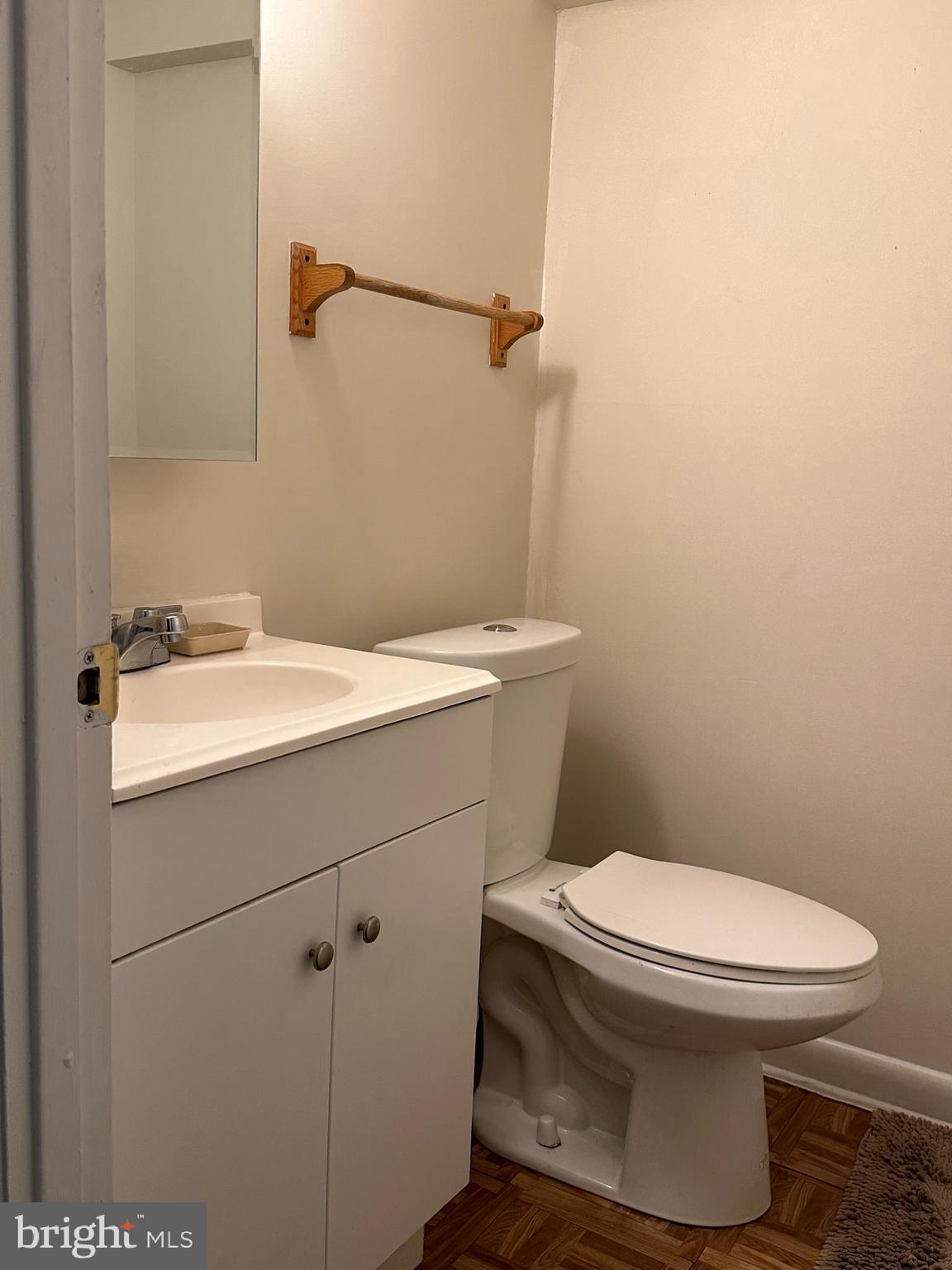 ANNAPOLIS ROADS WEST - Residential