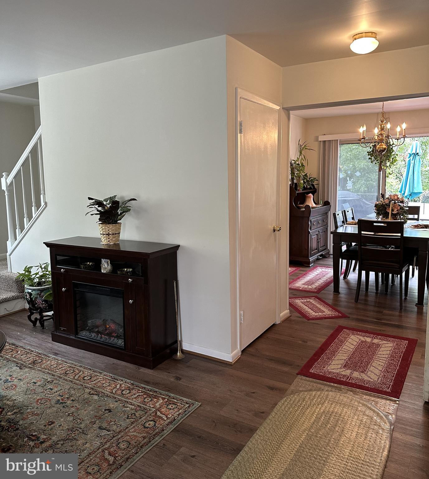 ANNAPOLIS ROADS WEST - Residential