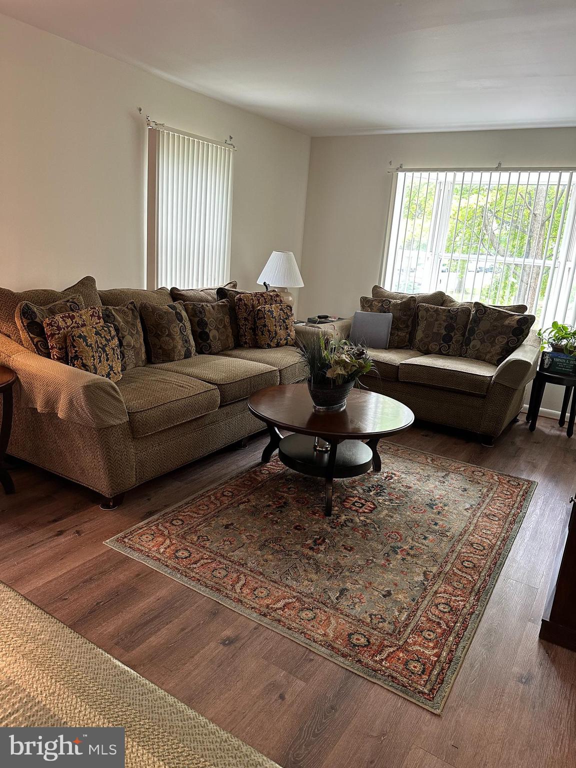 ANNAPOLIS ROADS WEST - Residential