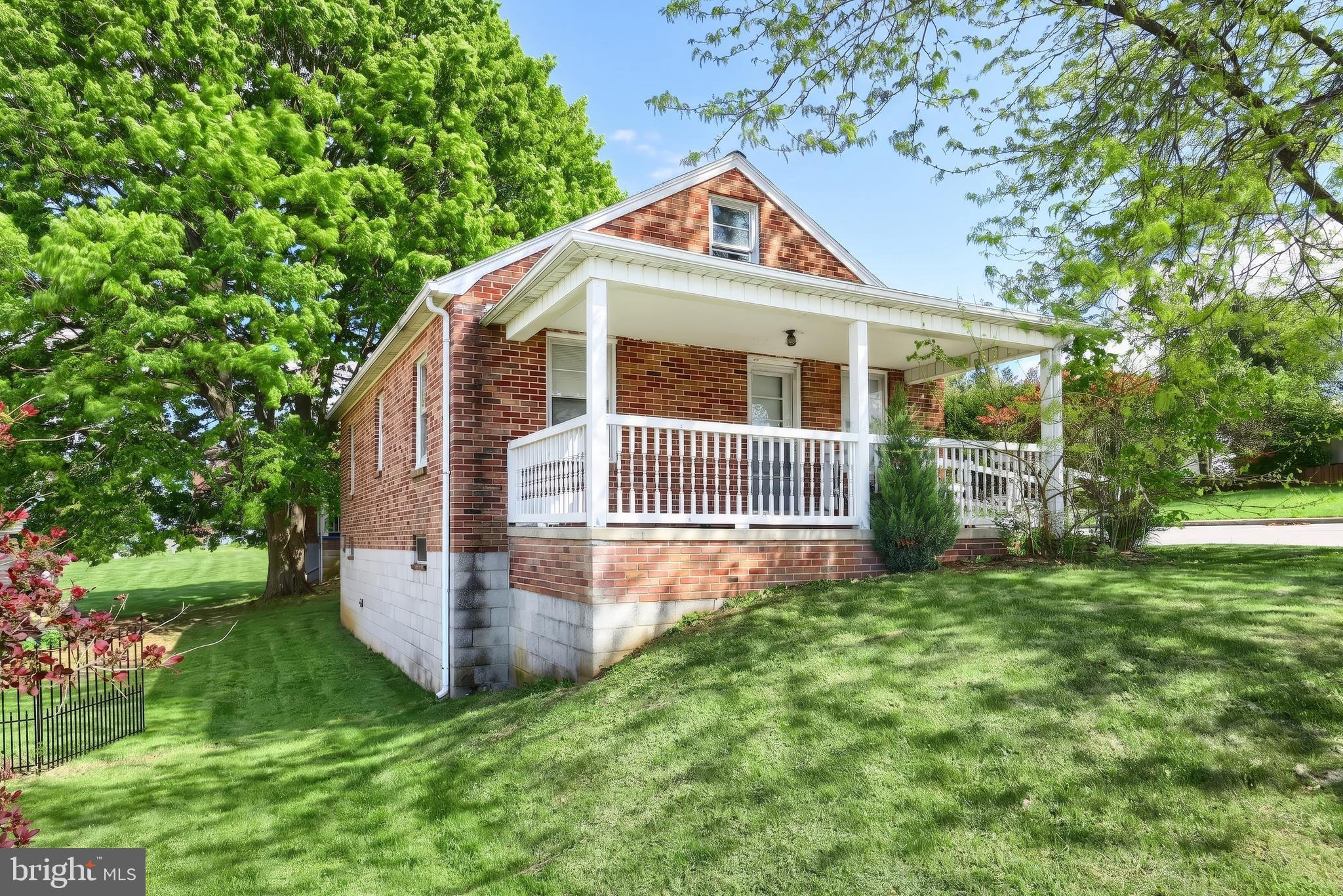 DALLASTOWN BORO - Residential