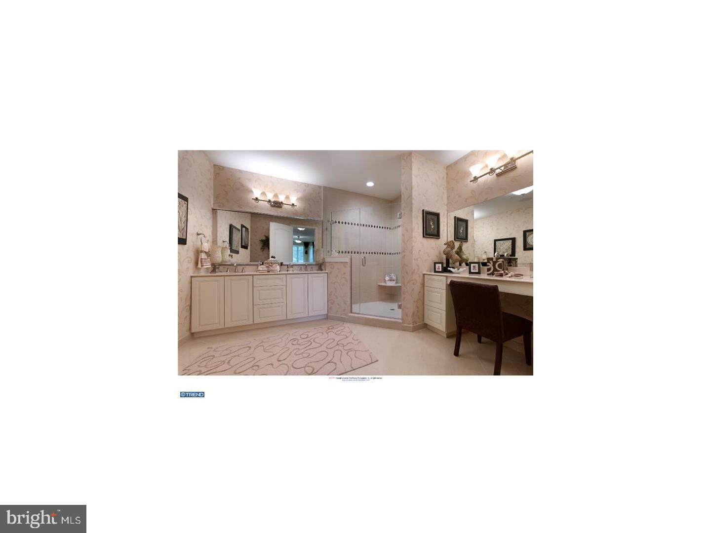 MERIDIAN VALLEY SQ - Residential