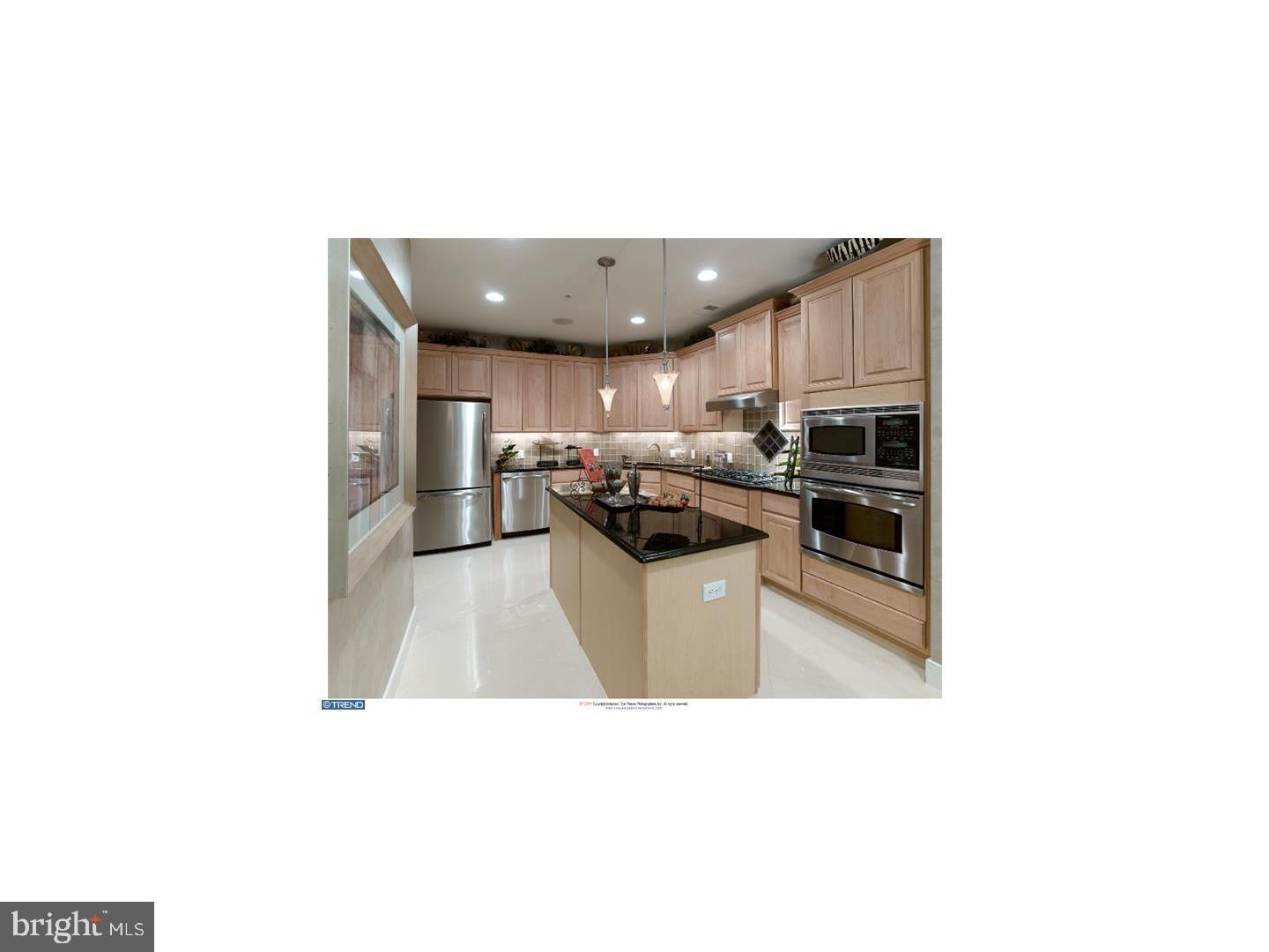 MERIDIAN VALLEY SQ - Residential