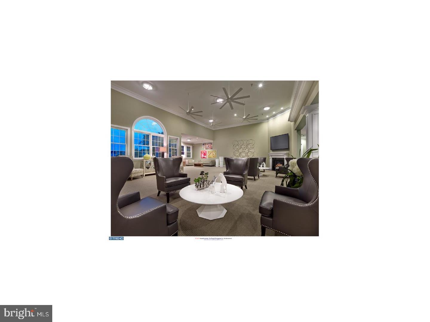 MERIDIAN VALLEY SQ - Residential