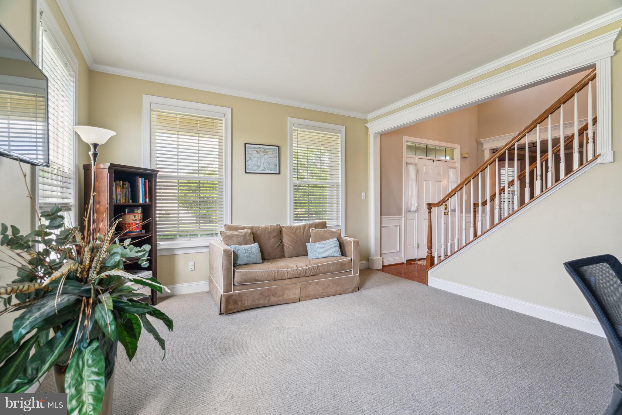 COUNTRY CLUB ESTS - Residential