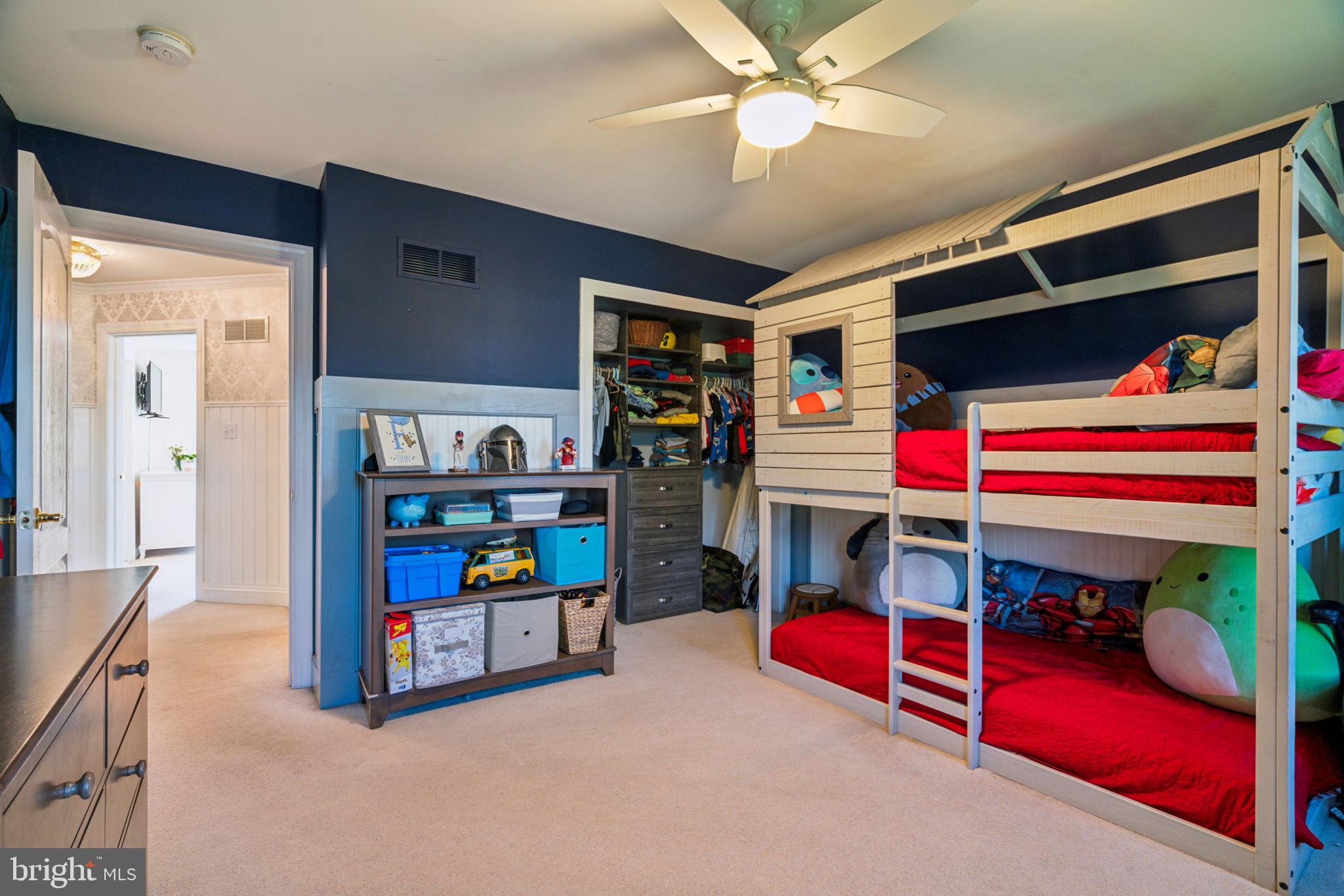 COUNTRY CLUB ESTS - Residential