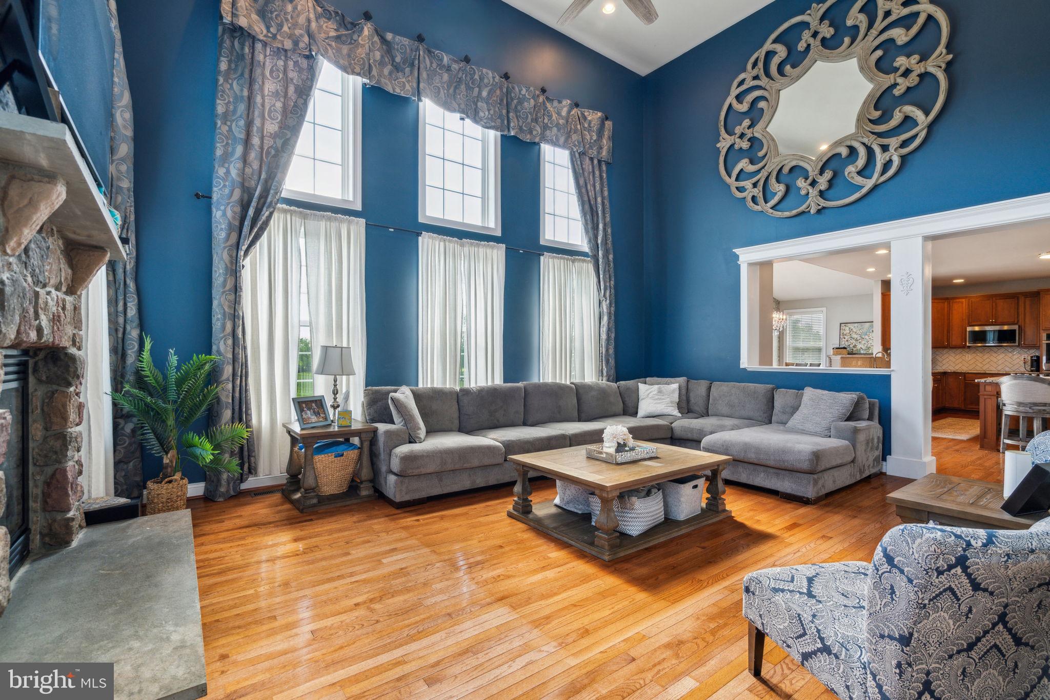 COUNTRY CLUB ESTS - Residential