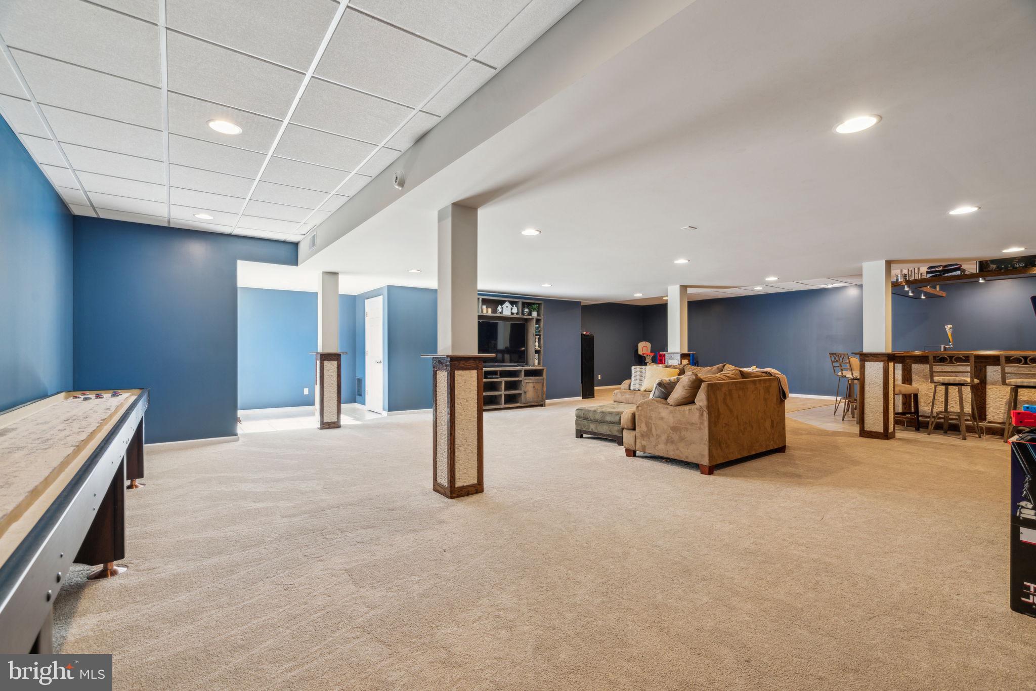 COUNTRY CLUB ESTS - Residential