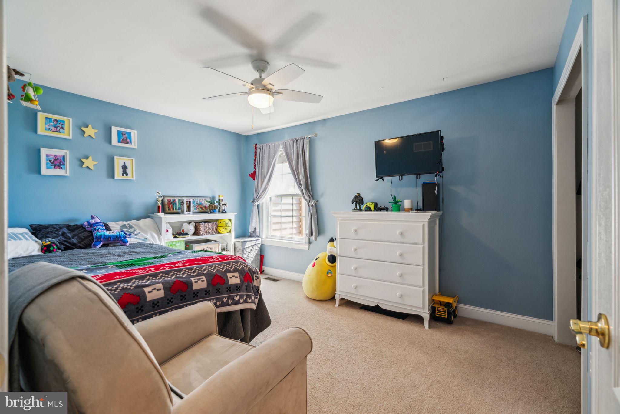 COUNTRY CLUB ESTS - Residential