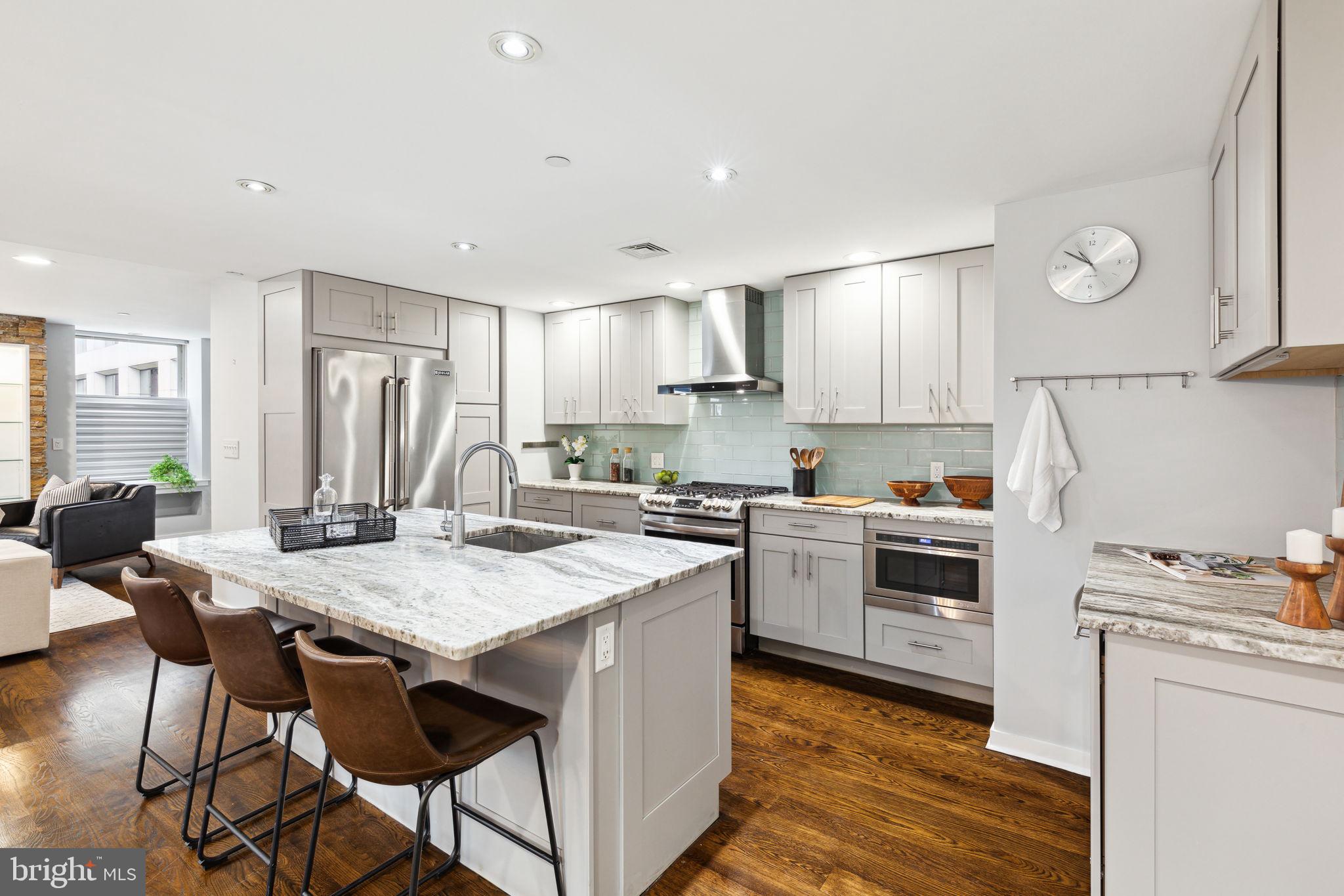 RITTENHOUSE SQUARE - Residential